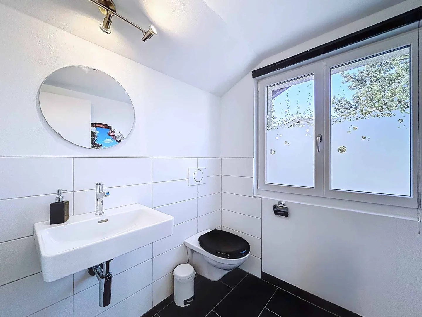 Villa indipendente di 5,5 locali con grande terrazza e vista libera - Foto 7 di 12