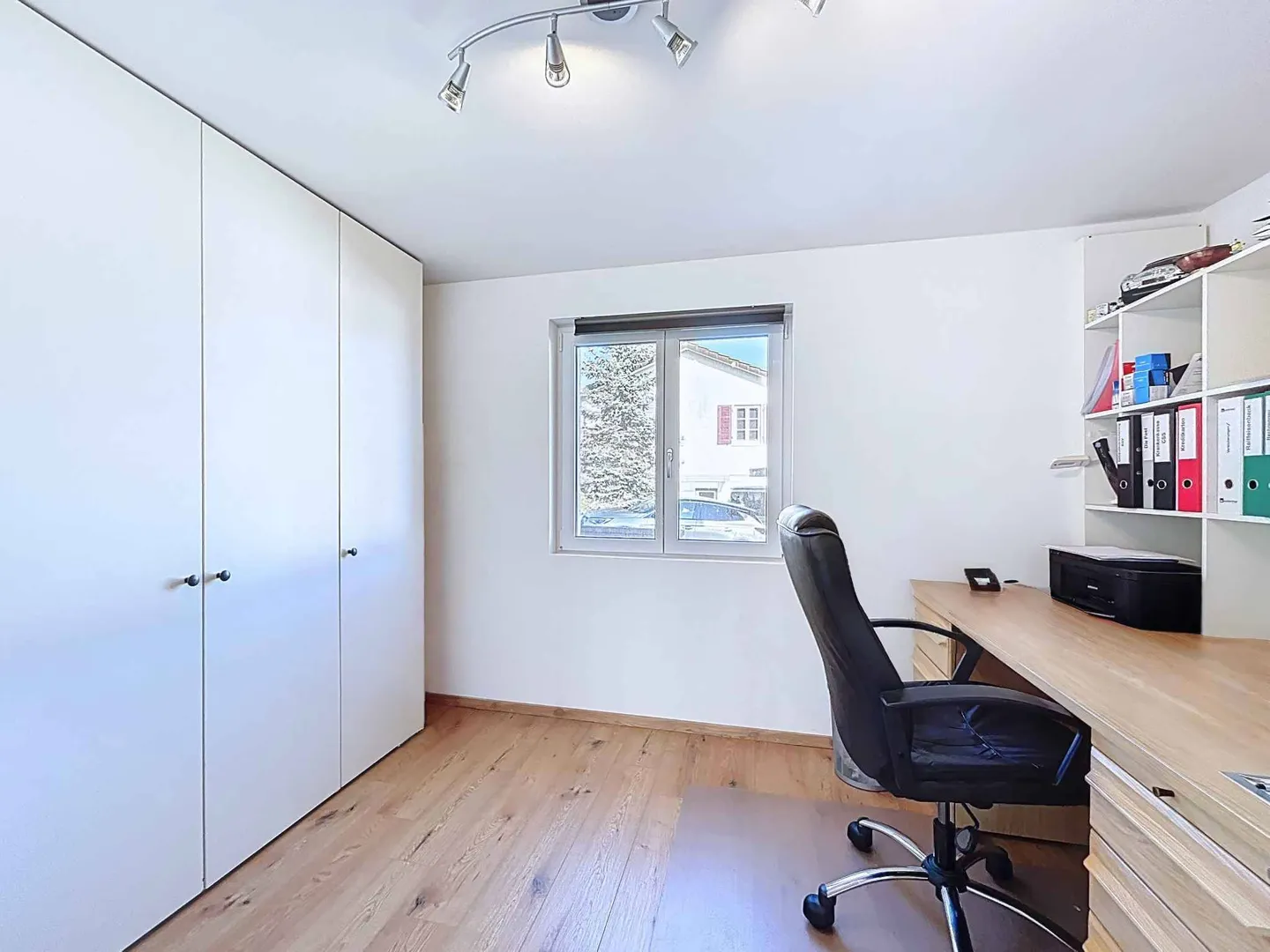 Villa indipendente di 5,5 locali con grande terrazza e vista libera - Foto 8 di 12