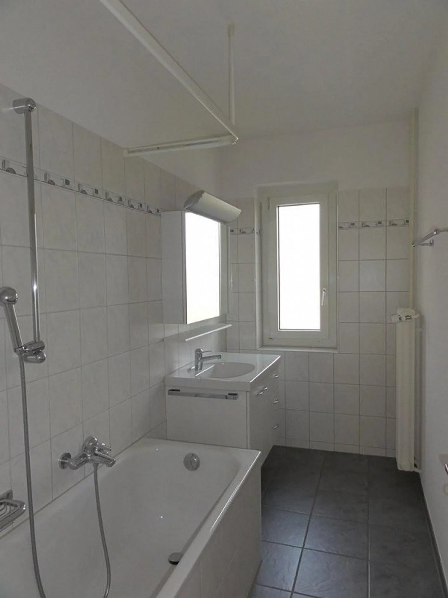Charmante Wohnung mit Balkon - Foto 3 von 9