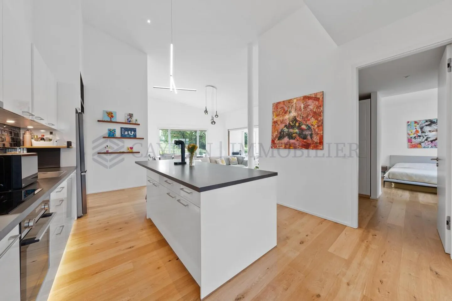 Magnificent 5-room apartment - Available on September 15, 2025 - Photo 4 of 10