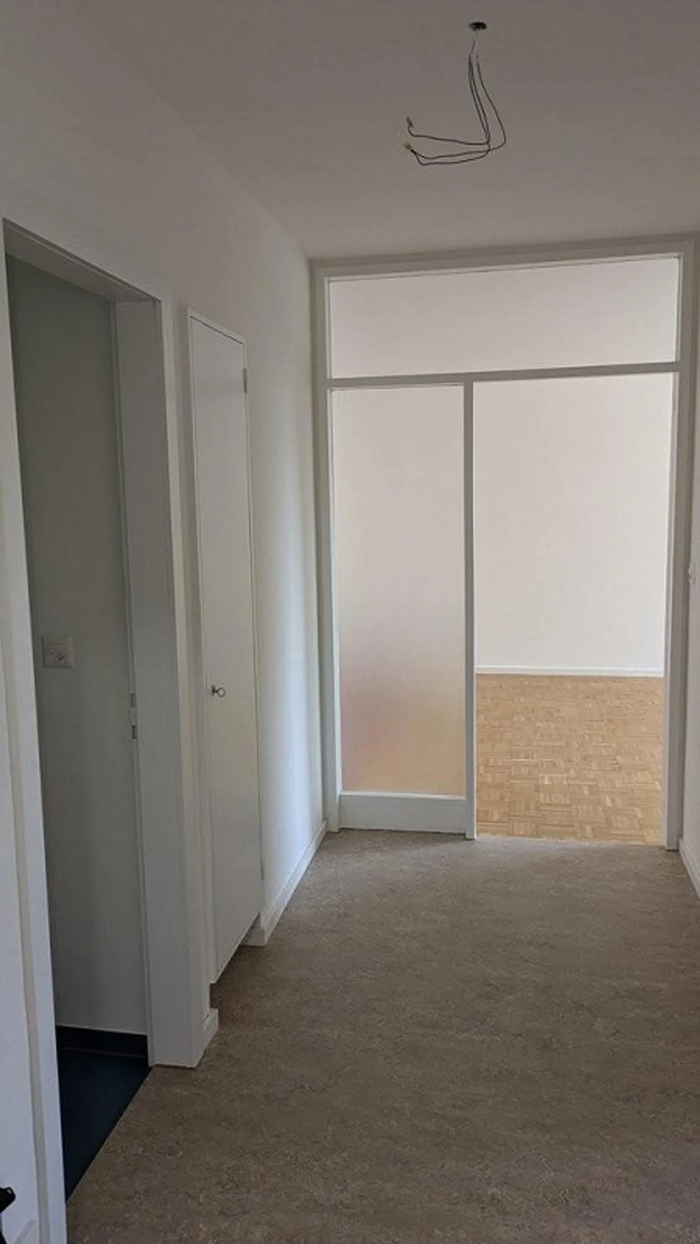 Appartamenti 3/3.5 appena ristrutturati in una posizione tranquilla a Riehen - Foto 4 di 5