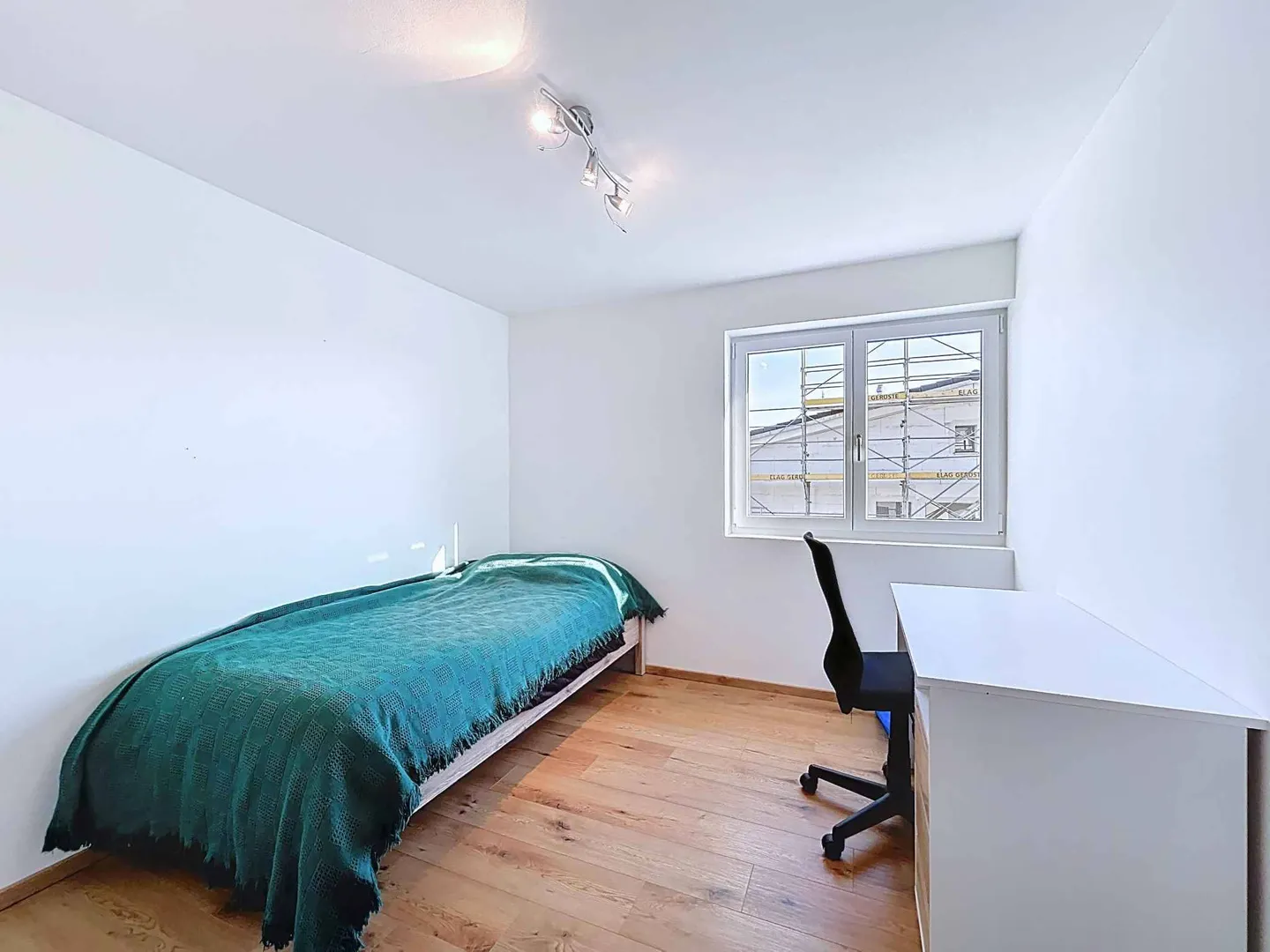 Villa indipendente di 5,5 locali con grande terrazza e vista libera - Foto 10 di 12