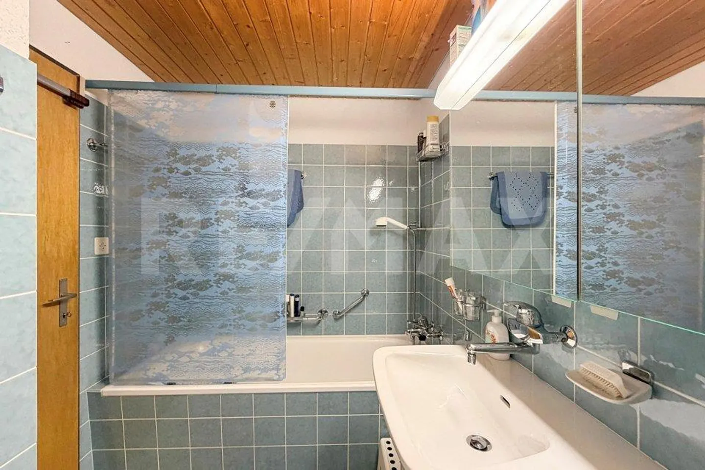 Appartement en penthouse ensoleillé de 2½ pièces à Kandersteg - Photo 11 sur 13