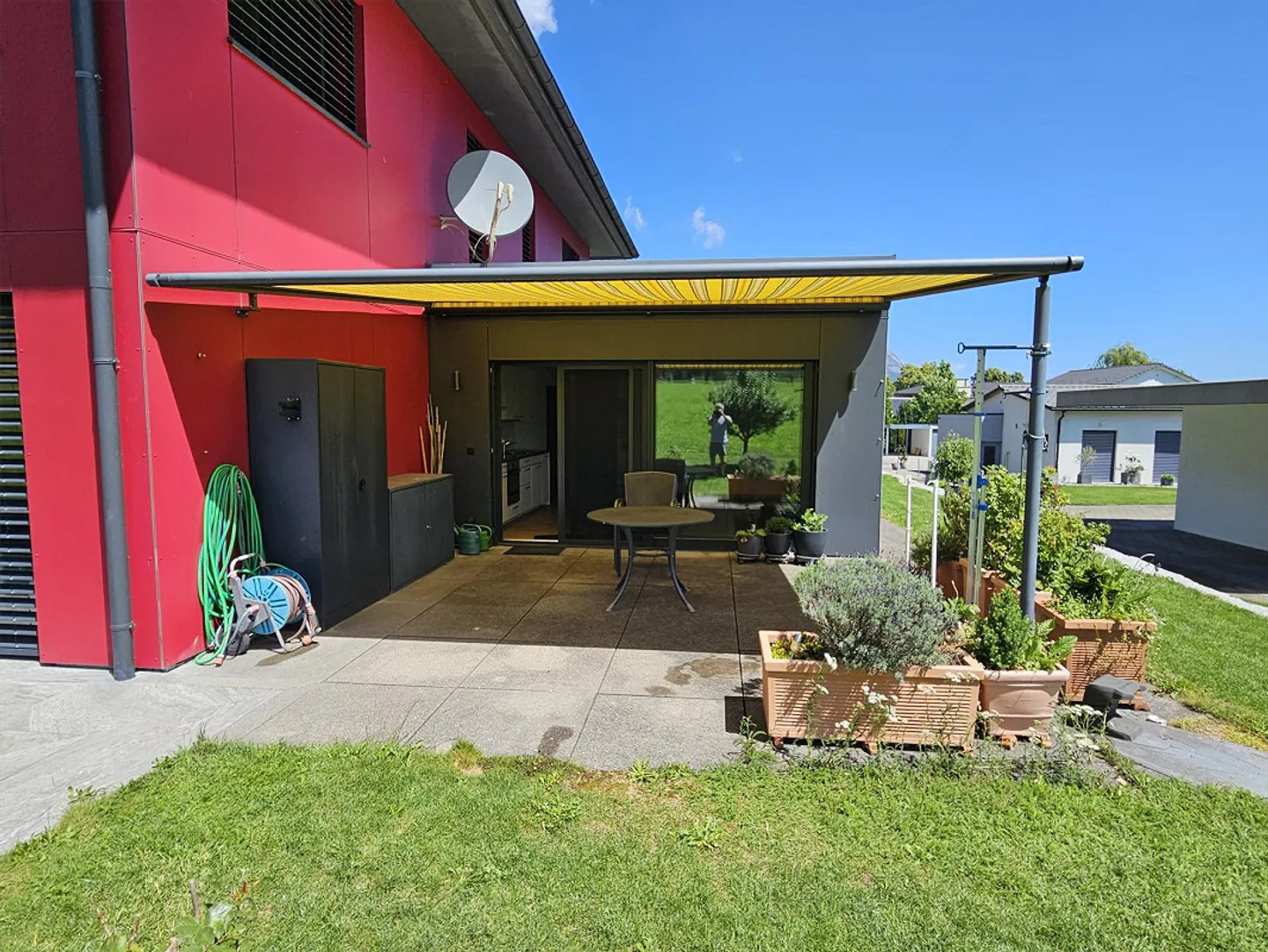 Living in the Green - Photo 14 of 16