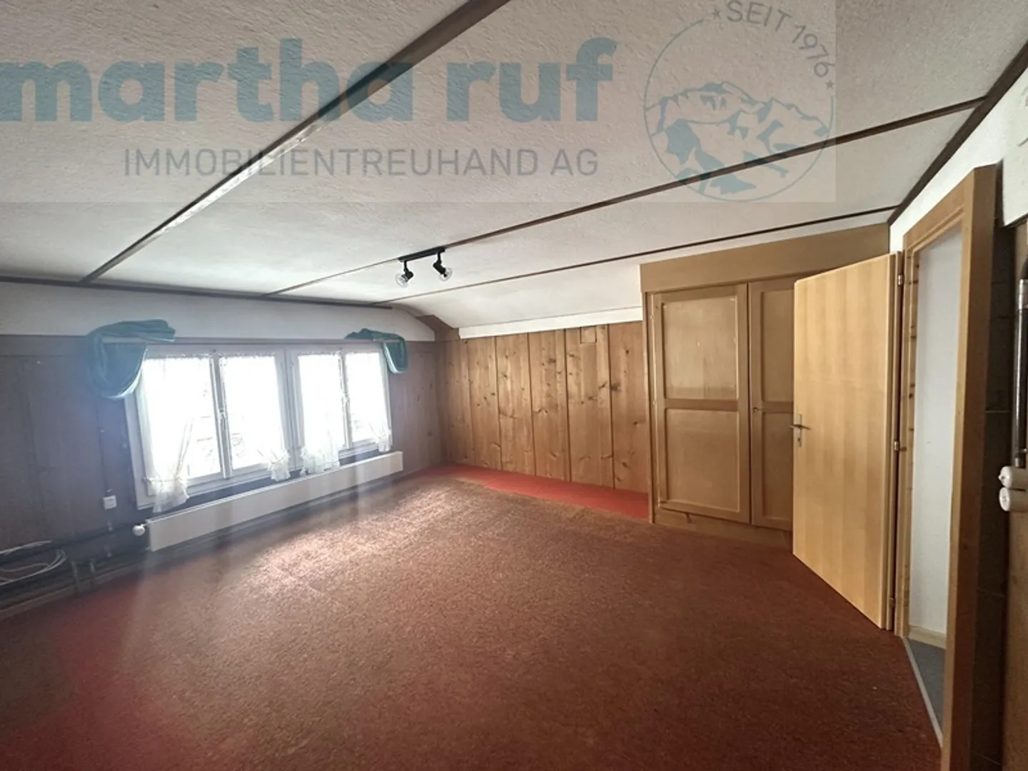 Casa unifamiliare rurale con garage, giardino e fienile - Foto 14 di 25