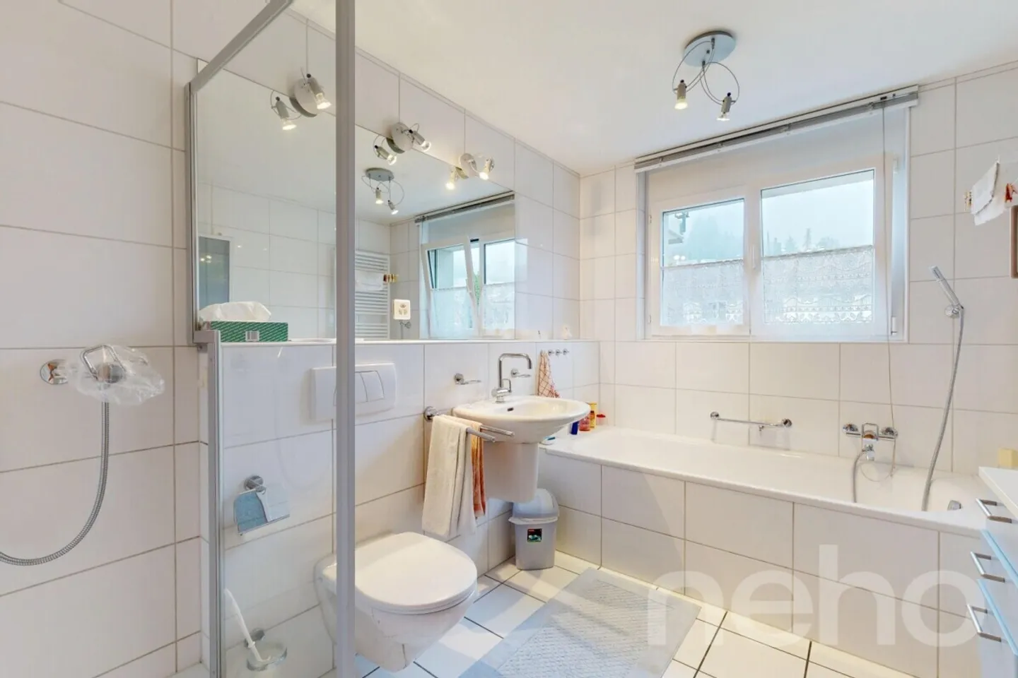 Ideal residential location with terrace and balcony - Photo 7 of 12