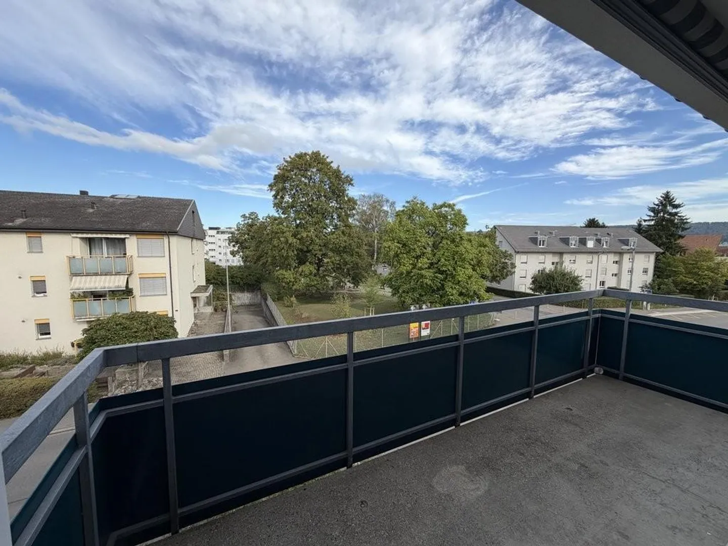 Posizione centrale con torre di lavaggio privata e balcone - Foto 5 di 10
