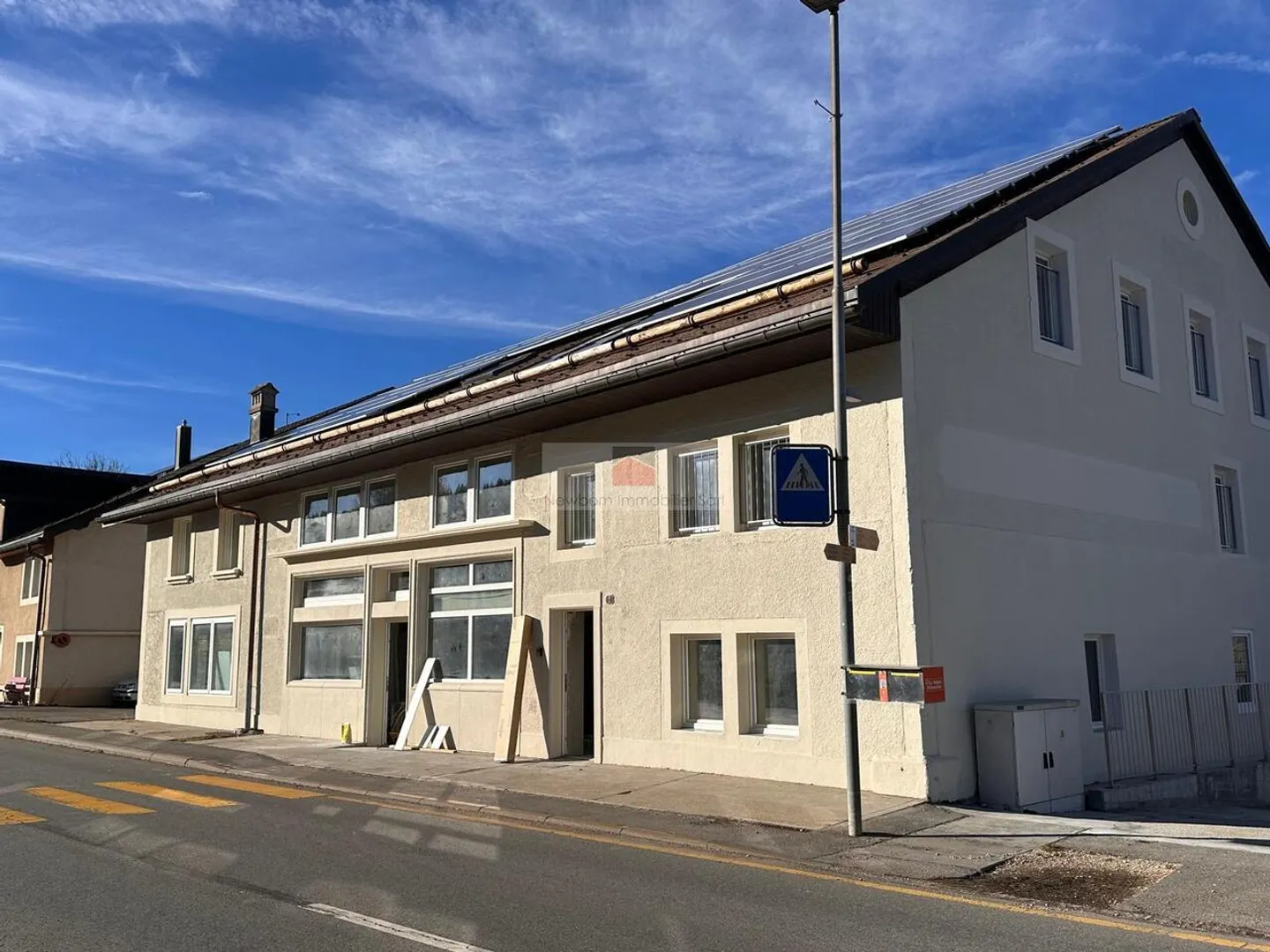 Espace commercial au bord du lac - Photo 2 sur 3