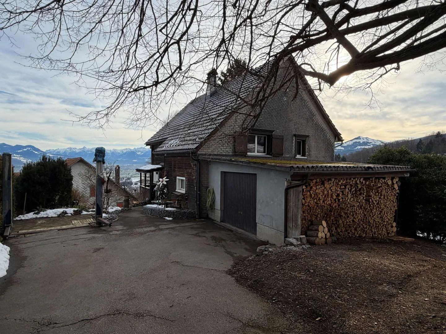 Maison individuelle au-dessus d'Altstätten avec vue sur la vallée du Rhin - Photo 10 sur 11