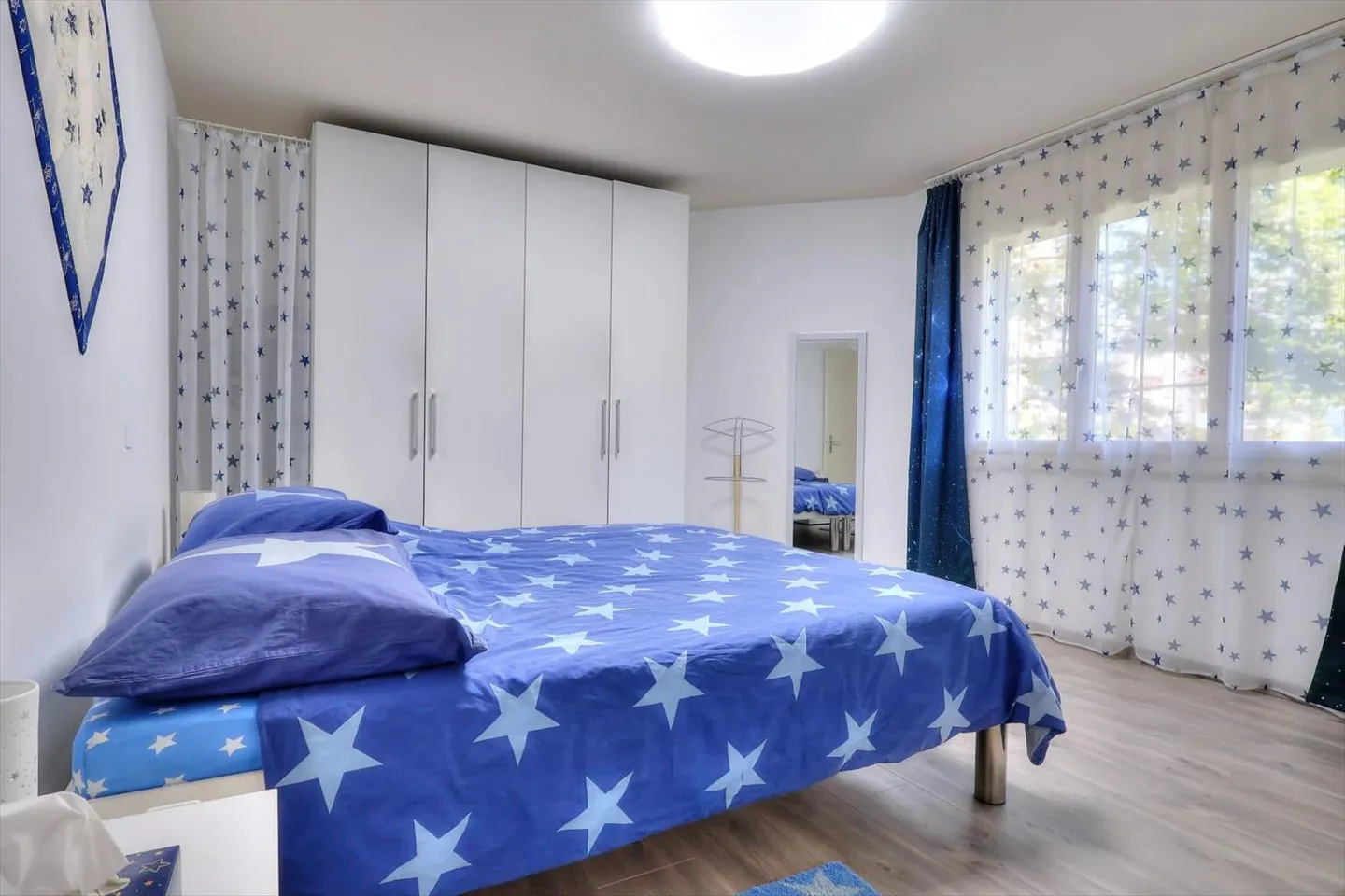 Monthey | Comfortable 4.5 Room Apartment with Spacious Outdoor Areas - Photo 7 of 10