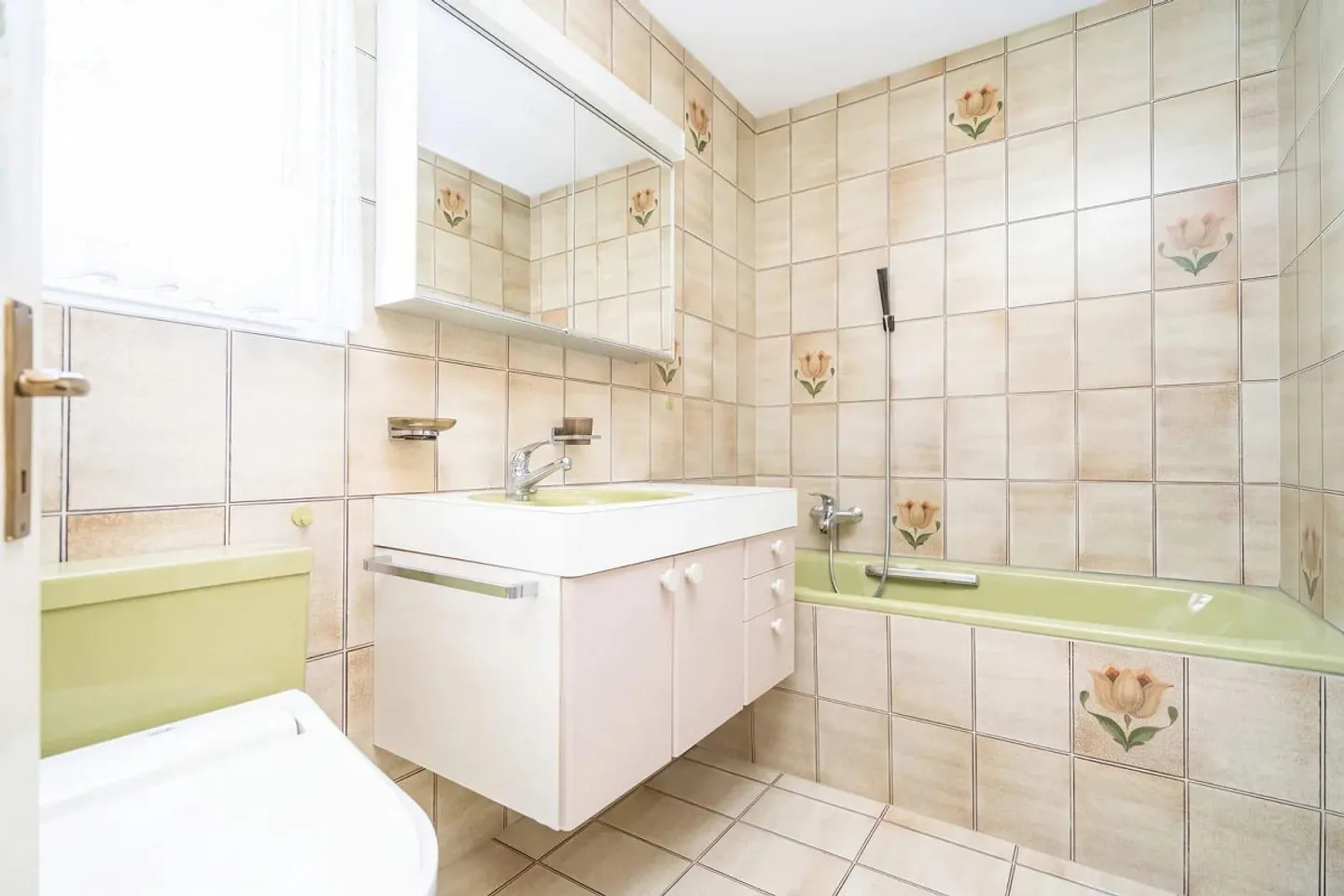 Casa unifamiliare indipendente con appartamento separato e riserva di terreno - Foto 8 di 13