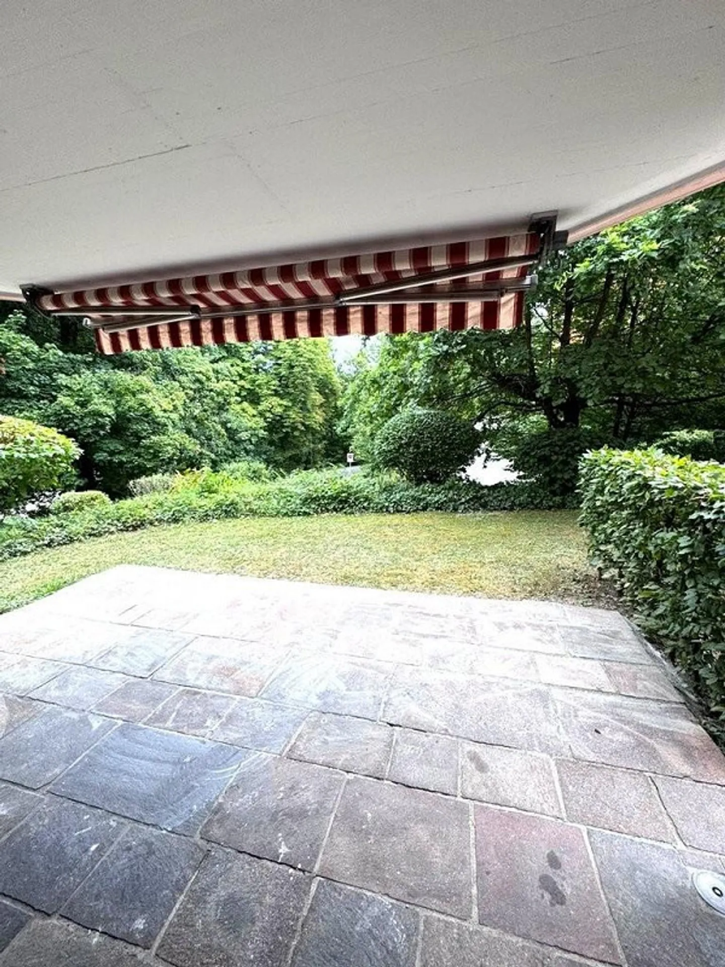 Appartamento giardino recentemente ristrutturato in una posizione tranquilla a Baden - Foto 2 di 6