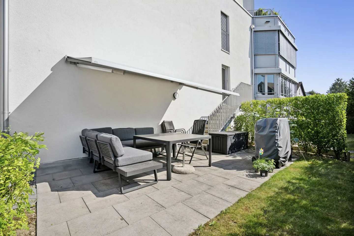 Appartamento 3.5 stanze come nuovo con giardino privato in posizione centrale - Foto 10 di 13