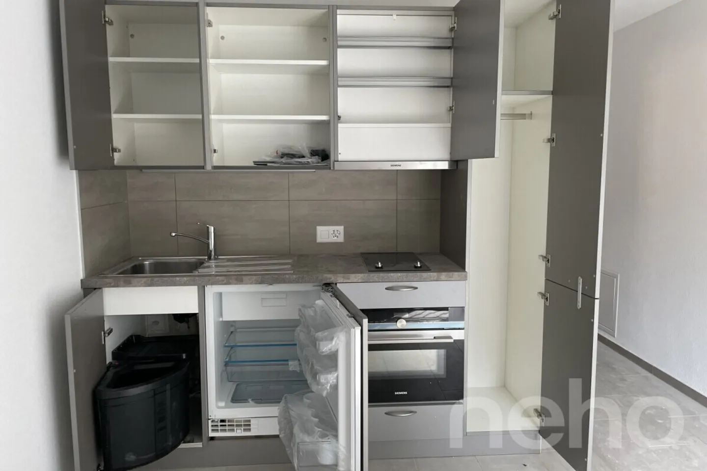 Studio in perfektem Zustand, nahe den Annehmlichkeiten und ideal für Investoren - Foto 5 von 13