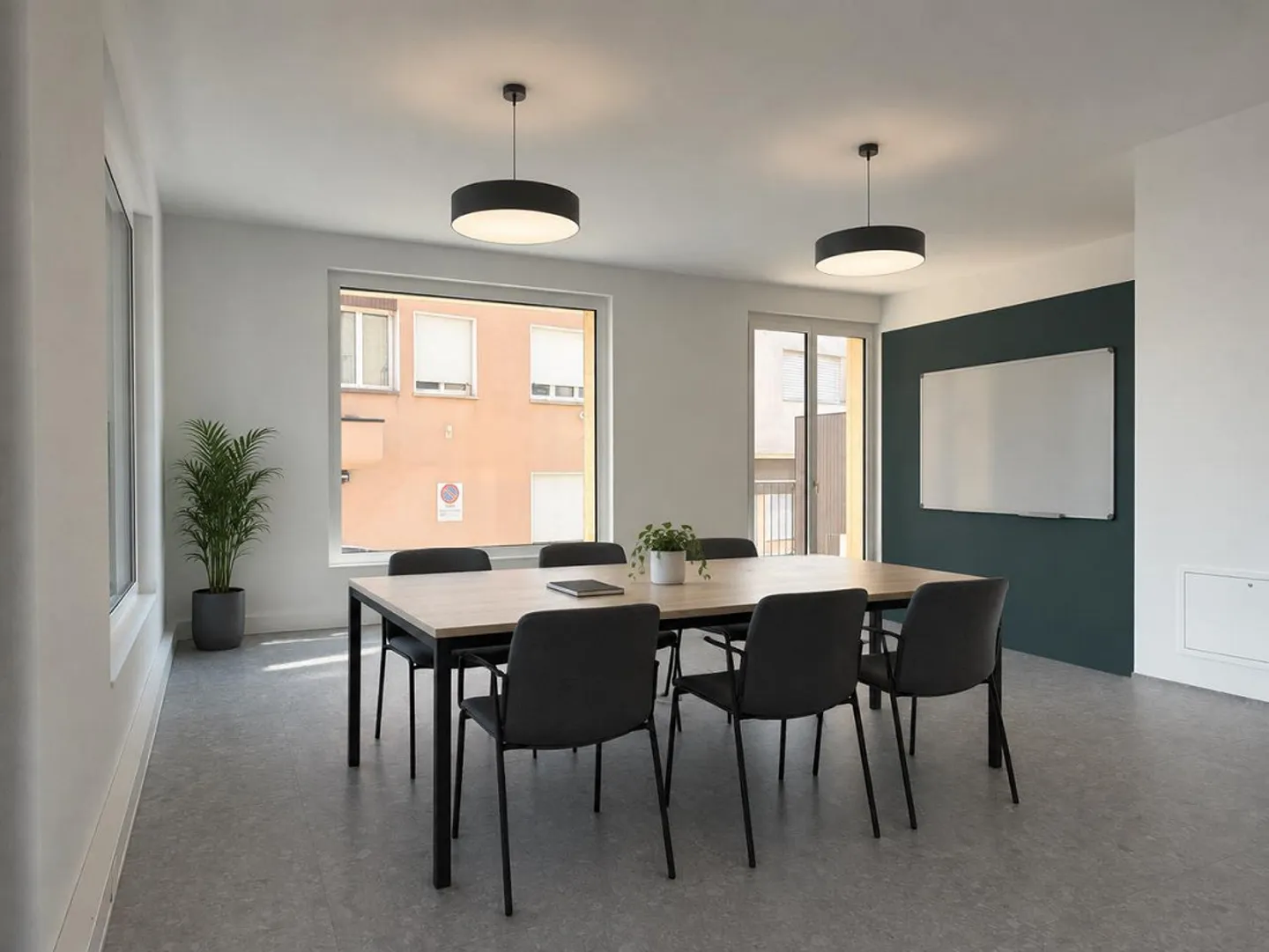 Commercial space in prime location 1 minute from Uzwil train station - Photo 3 of 17