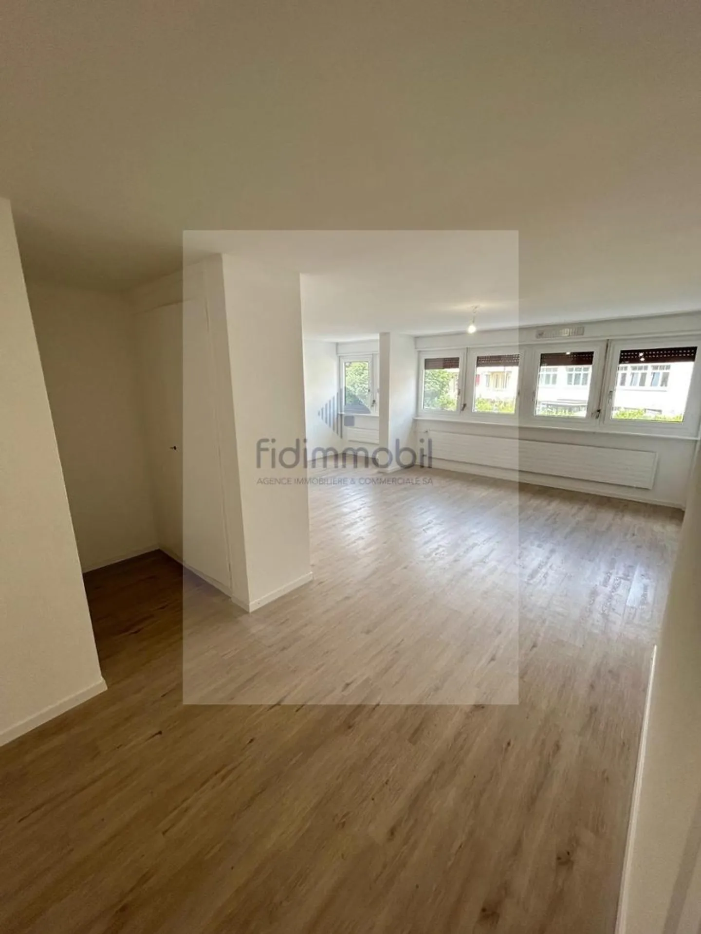 Wohnung mit Stadtblick im 8. Stock - Foto 1 von 7
