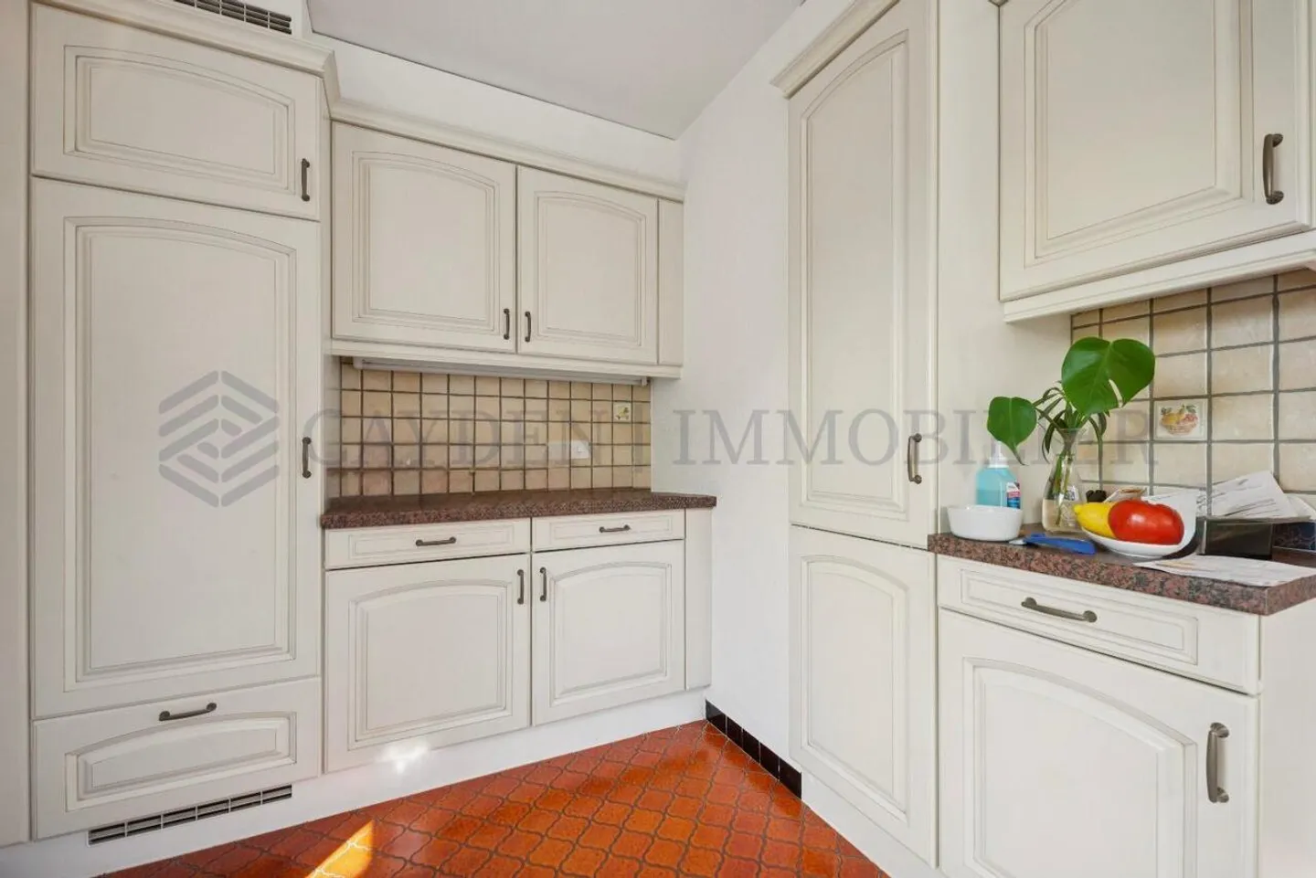 EXCLUSIVITE !! Villa jumelée à 10 min du lac à pied - Photo 2 sur 5