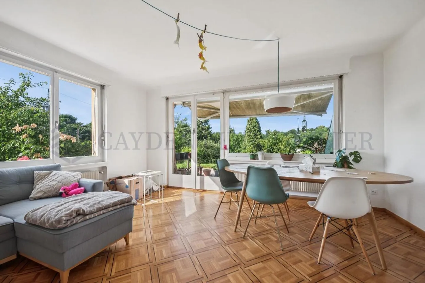 EXCLUSIVITE !! Villa jumelée à 10 min du lac à pied - Photo 4 sur 5