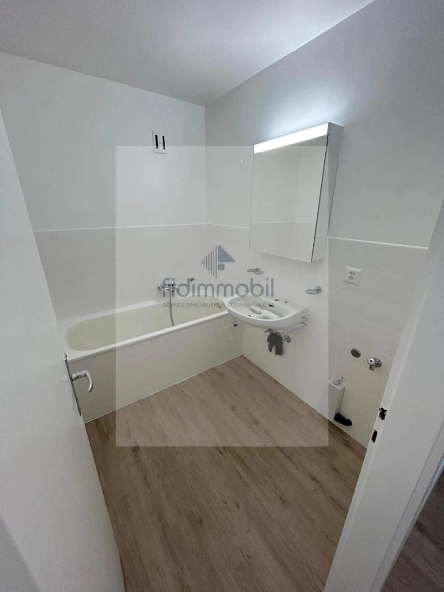 Wohnung mit Stadtblick im 8. Stock - Foto 7 von 7