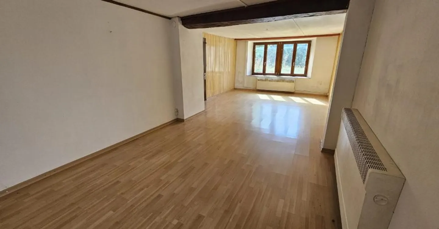 For sale charming small house of 5.5 rooms to renovate in Bonfol - Photo 11 of 13