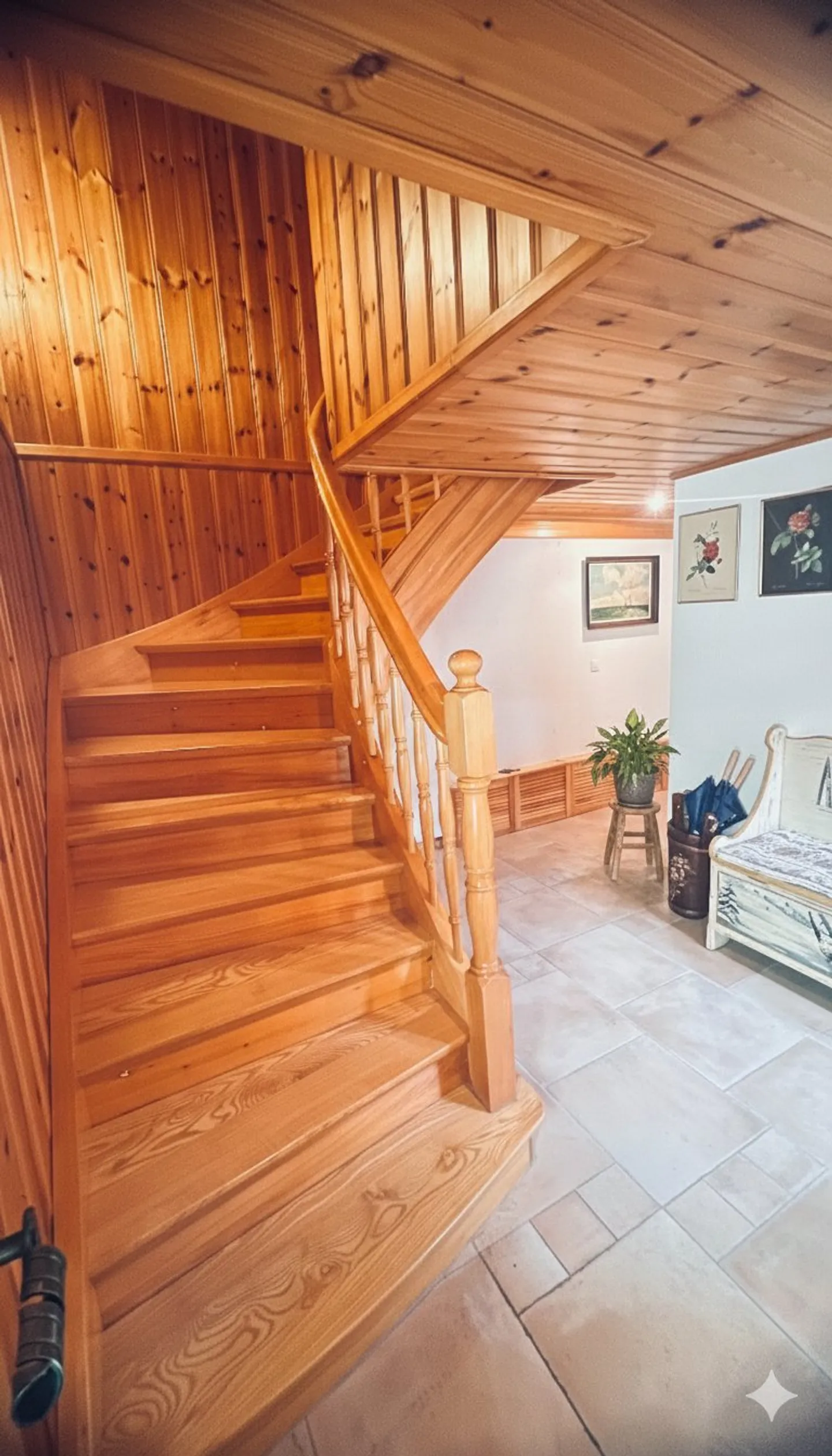 Chalet with Dual Living Spaces - Photo 20 of 35