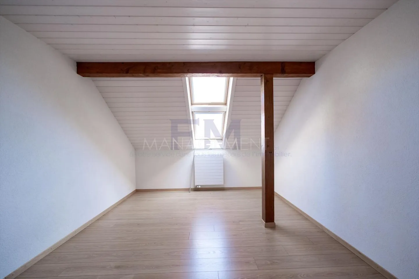 Délices - Madame-De-Stael - 4 chambres au 6ème étage, dans les combles - Photo 5 sur 13