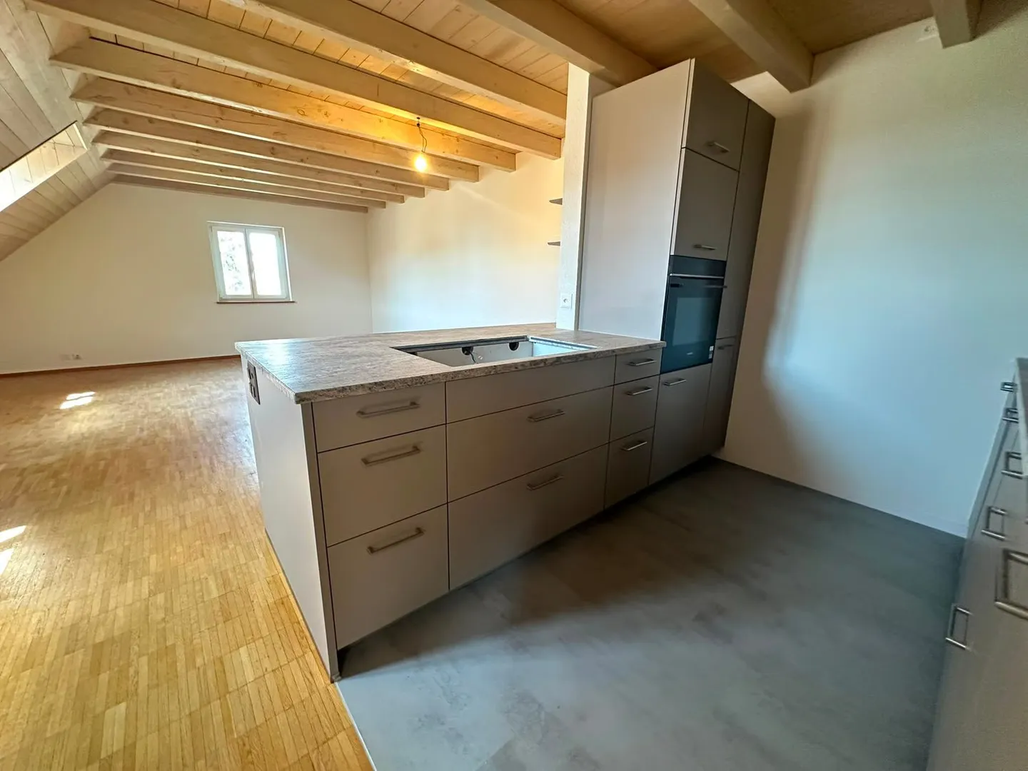 Renovated 3.5-room attic apartment - new kitchen - Photo 5 of 23