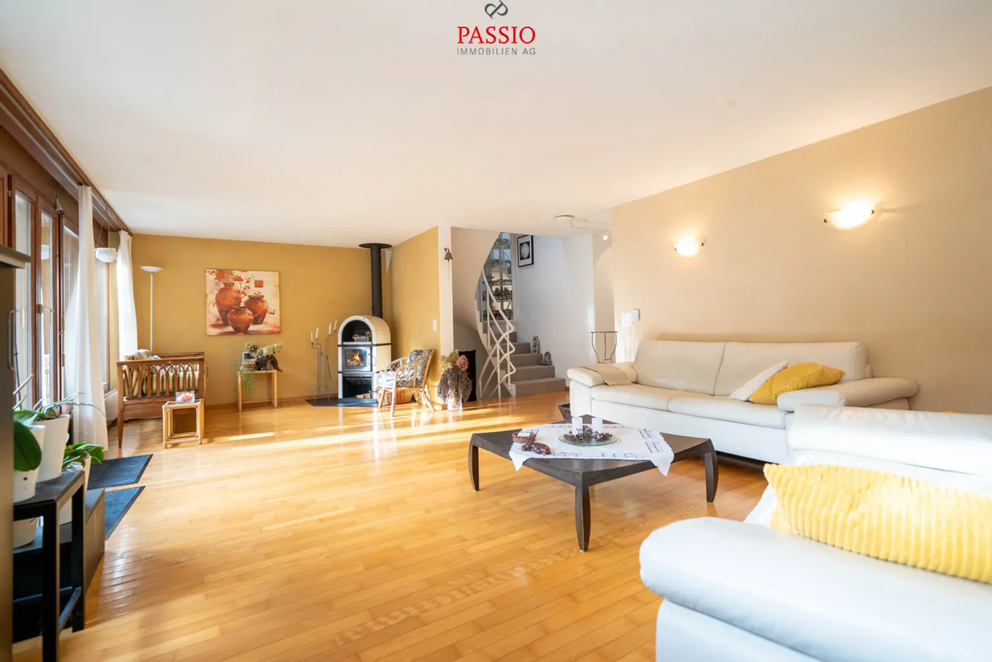 Grande casa a schiera di 10 stanze con giardino paradisiaco in posizione privilegiata - Foto 6 di 34