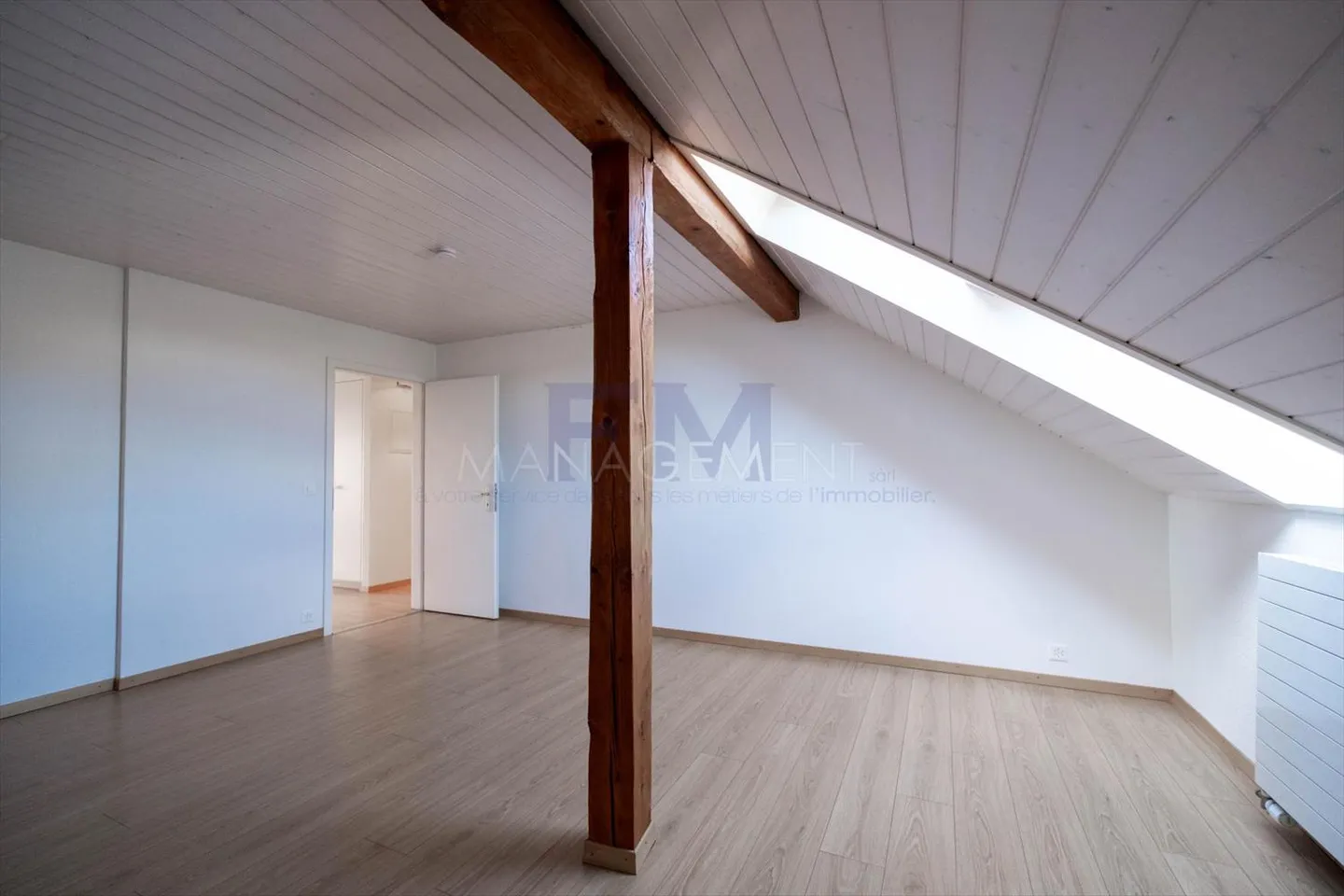 Délices - Madame-De-Stael - 4 chambres au 6ème étage, dans les combles - Photo 11 sur 13