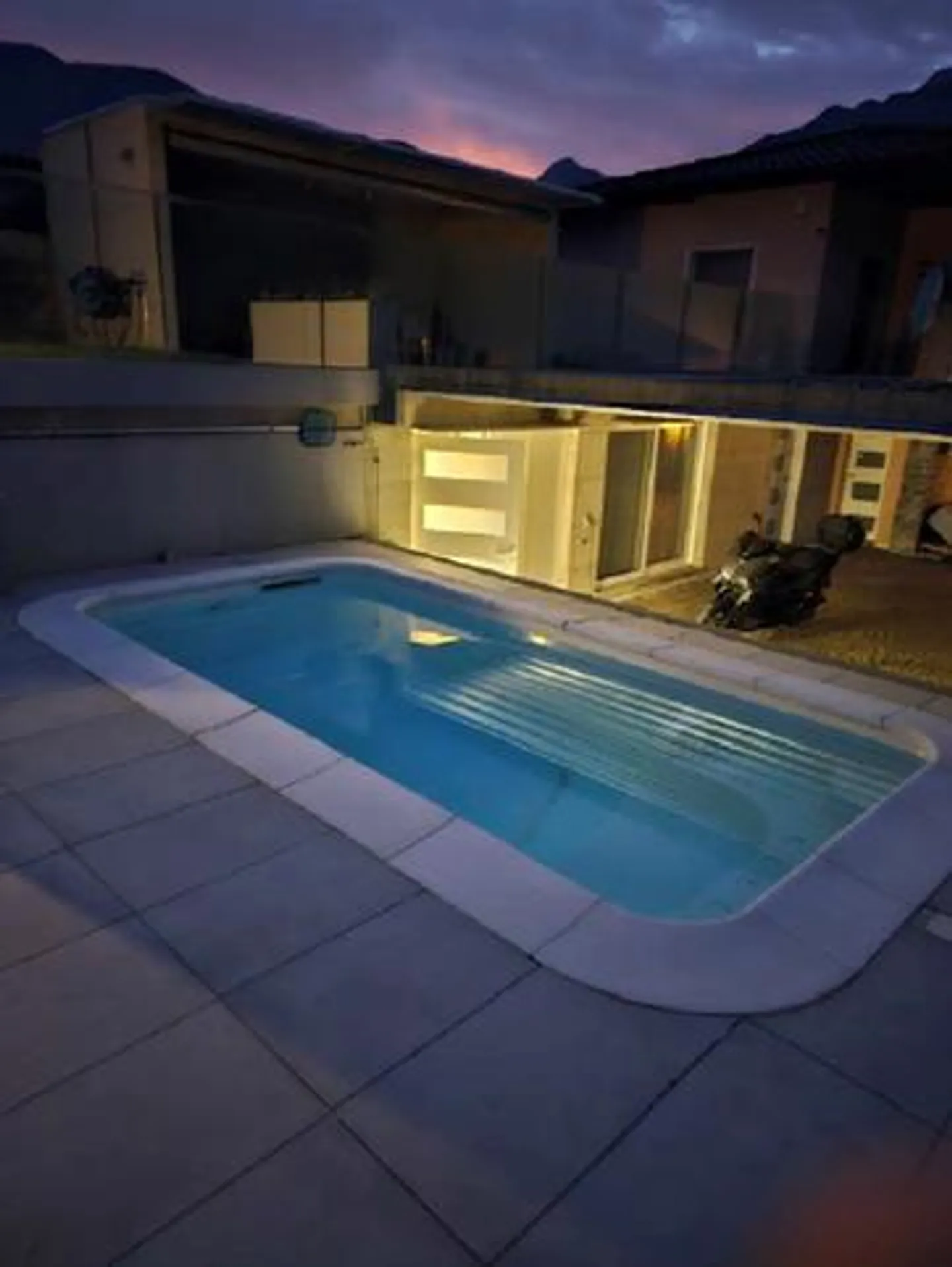 VILLA DANS UNE POSITION PRIVILÉGIÉE - AVEC UN GRAND POTENTIEL - Photo 7 sur 30