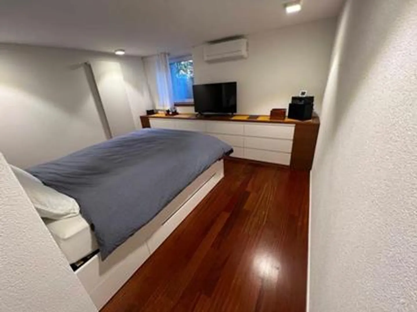 VILLA DANS UNE POSITION PRIVILÉGIÉE - AVEC UN GRAND POTENTIEL - Photo 8 sur 30