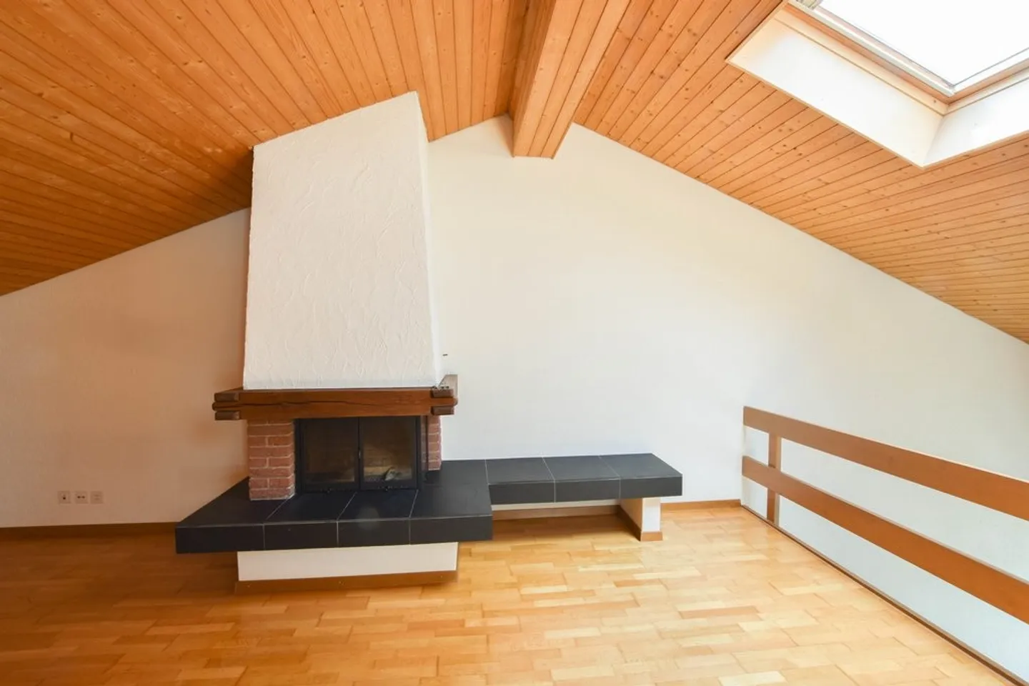 Geräumige Galeriewohnung in Thun - Foto 2 von 7