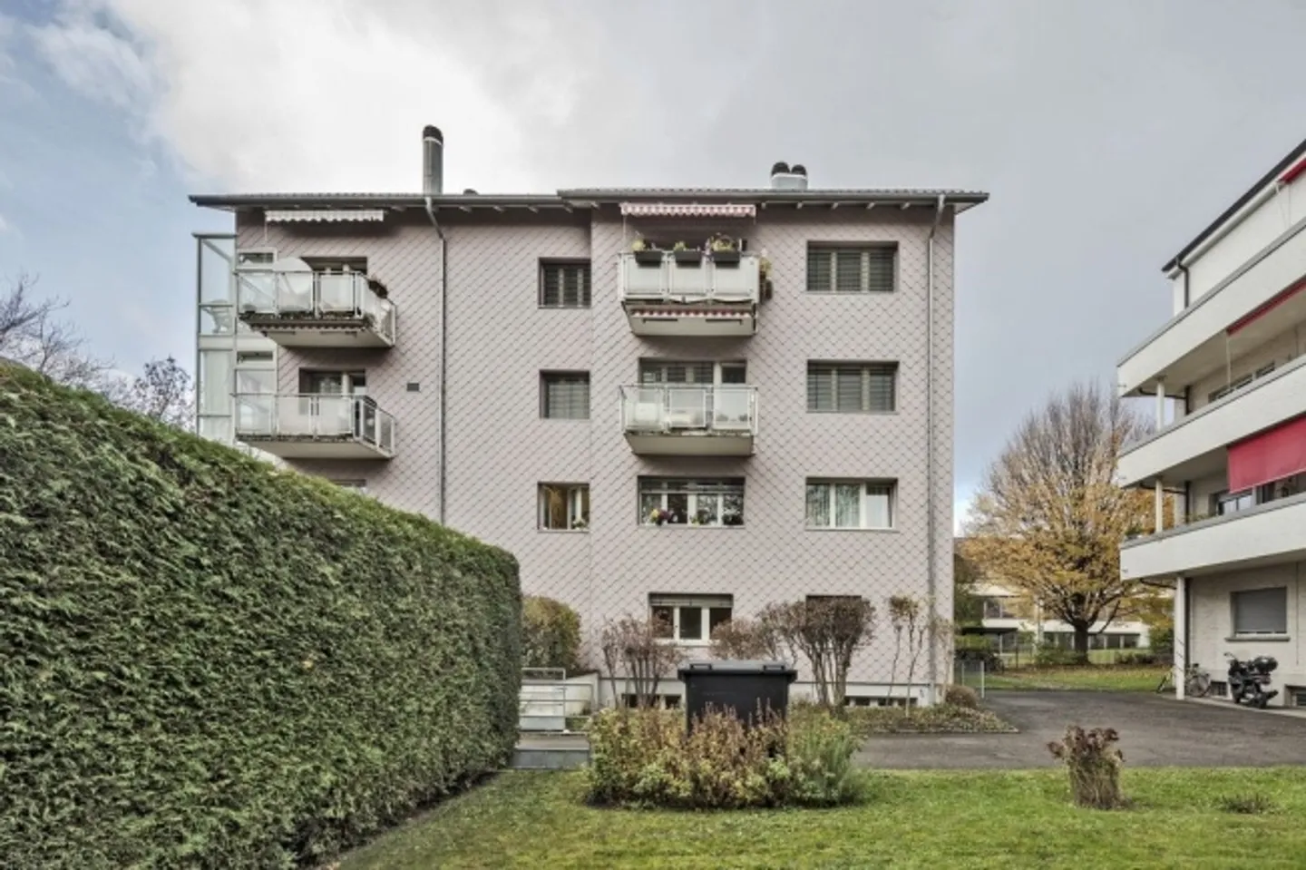 Ufficio attraente in affitto in posizione privilegiata a Küsnacht - Foto 1 di 5