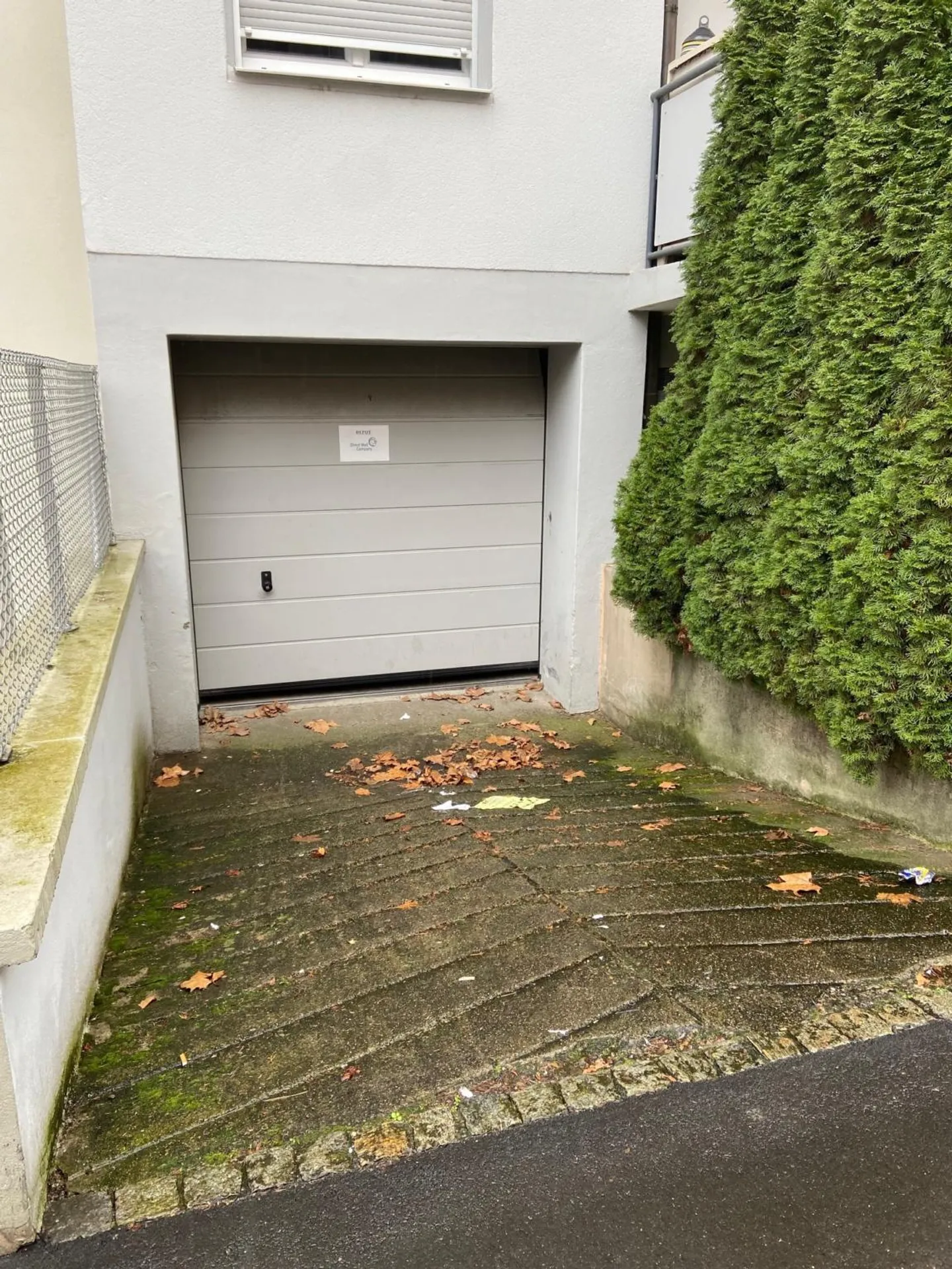 Garage Box in Basel - Photo 2 of 5