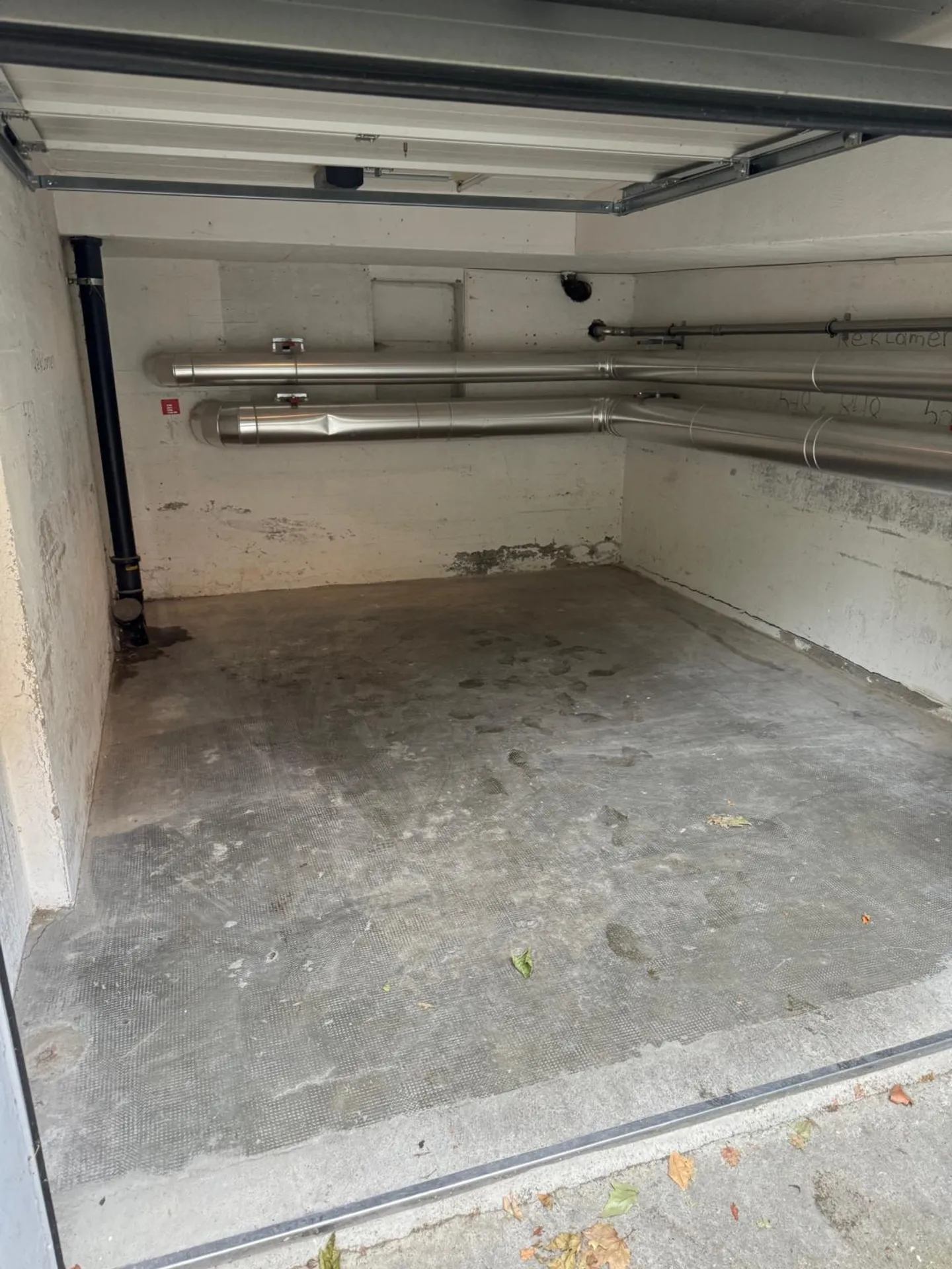 Garage Box in Basel - Photo 4 of 5