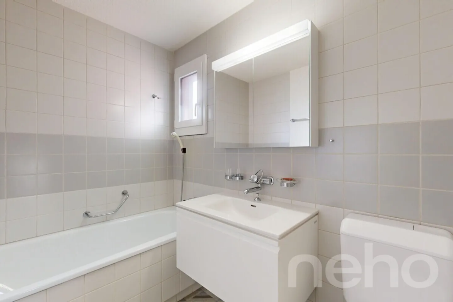 Charmantes Reihenhaus mit 4.5 Zimmern und Erweiterungsmöglichkeit - Foto 8 von 12