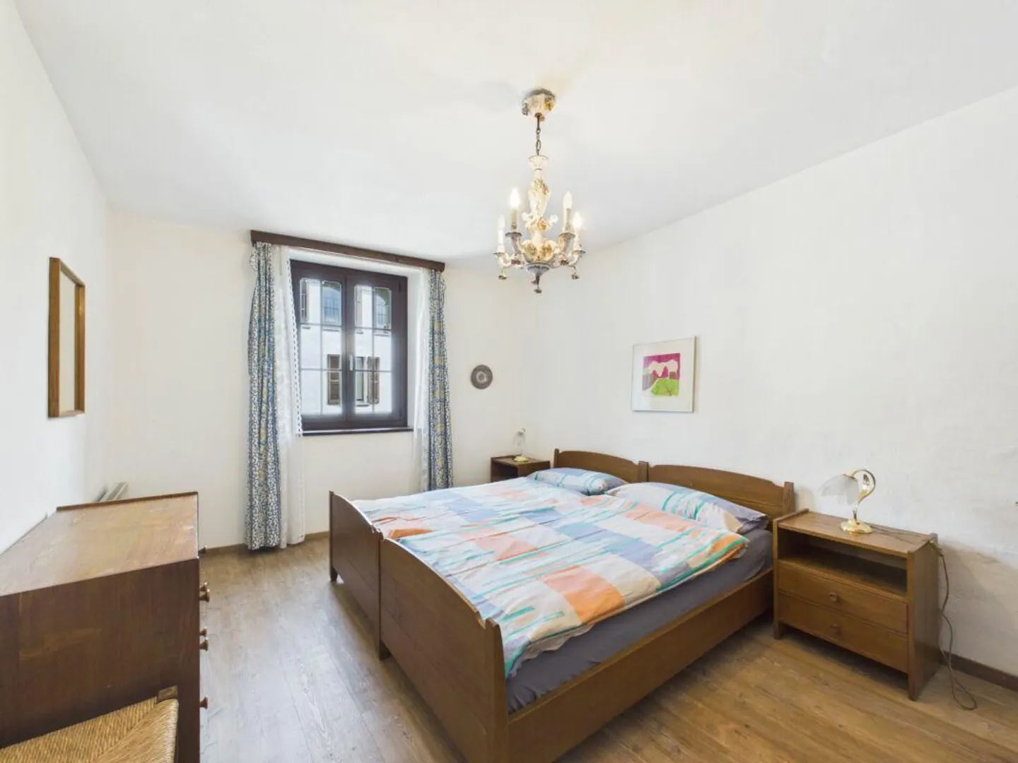 Charakteristische 4.5 Zimmer im Herzen des Kerns von Origlio mit Parkplatz und Garten - Foto 8 von 15