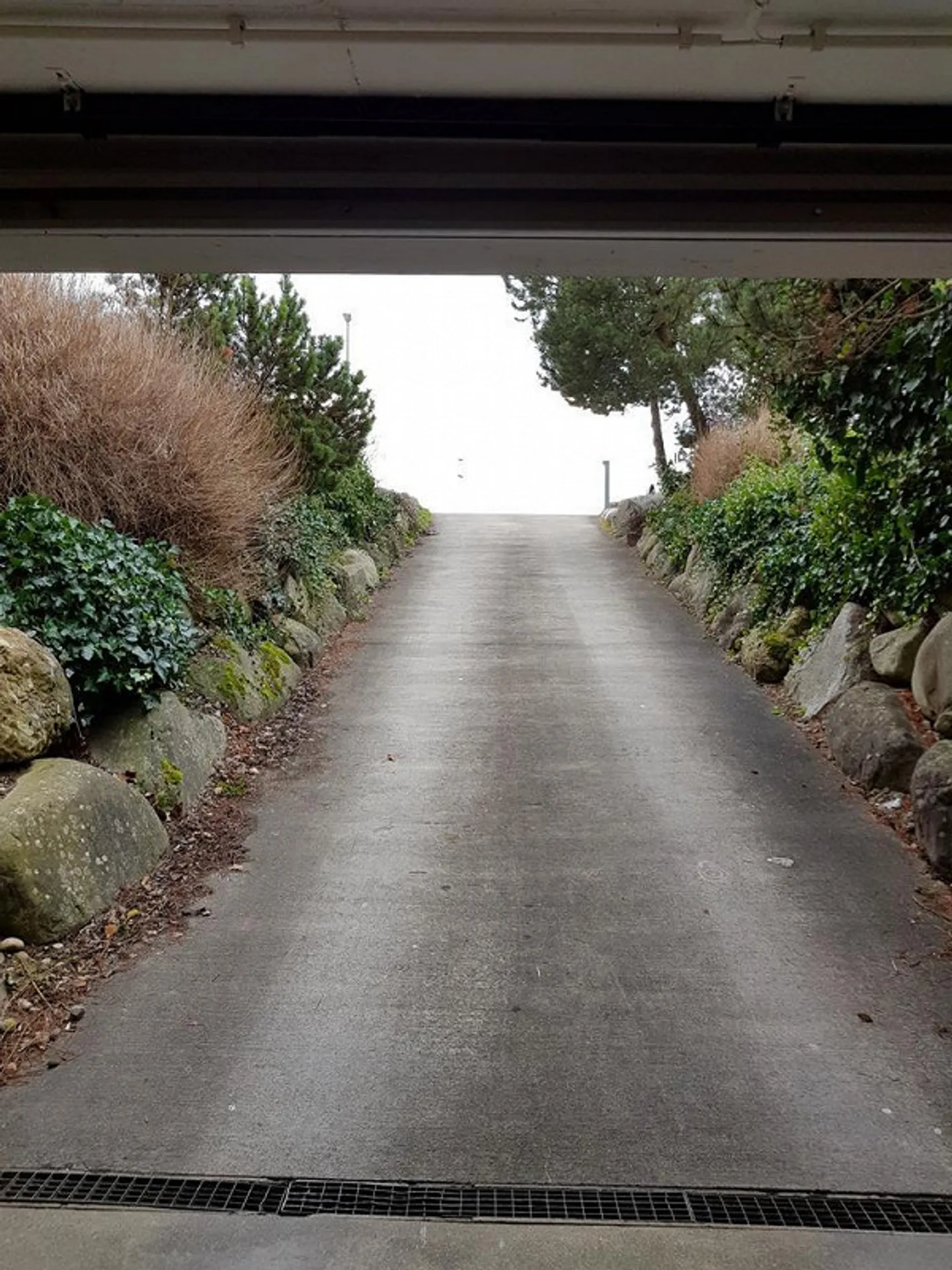 Place de parking à louer - Photo 2 sur 2