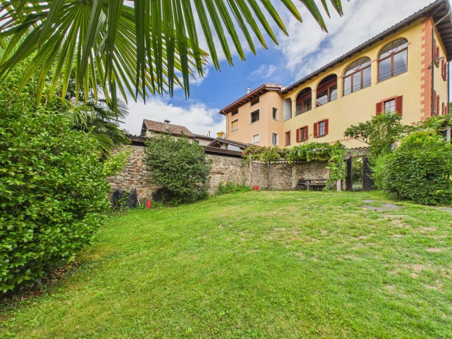Charakteristische 4.5 Zimmer im Herzen des Kerns von Origlio mit Parkplatz und Garten - Foto 13 von 15