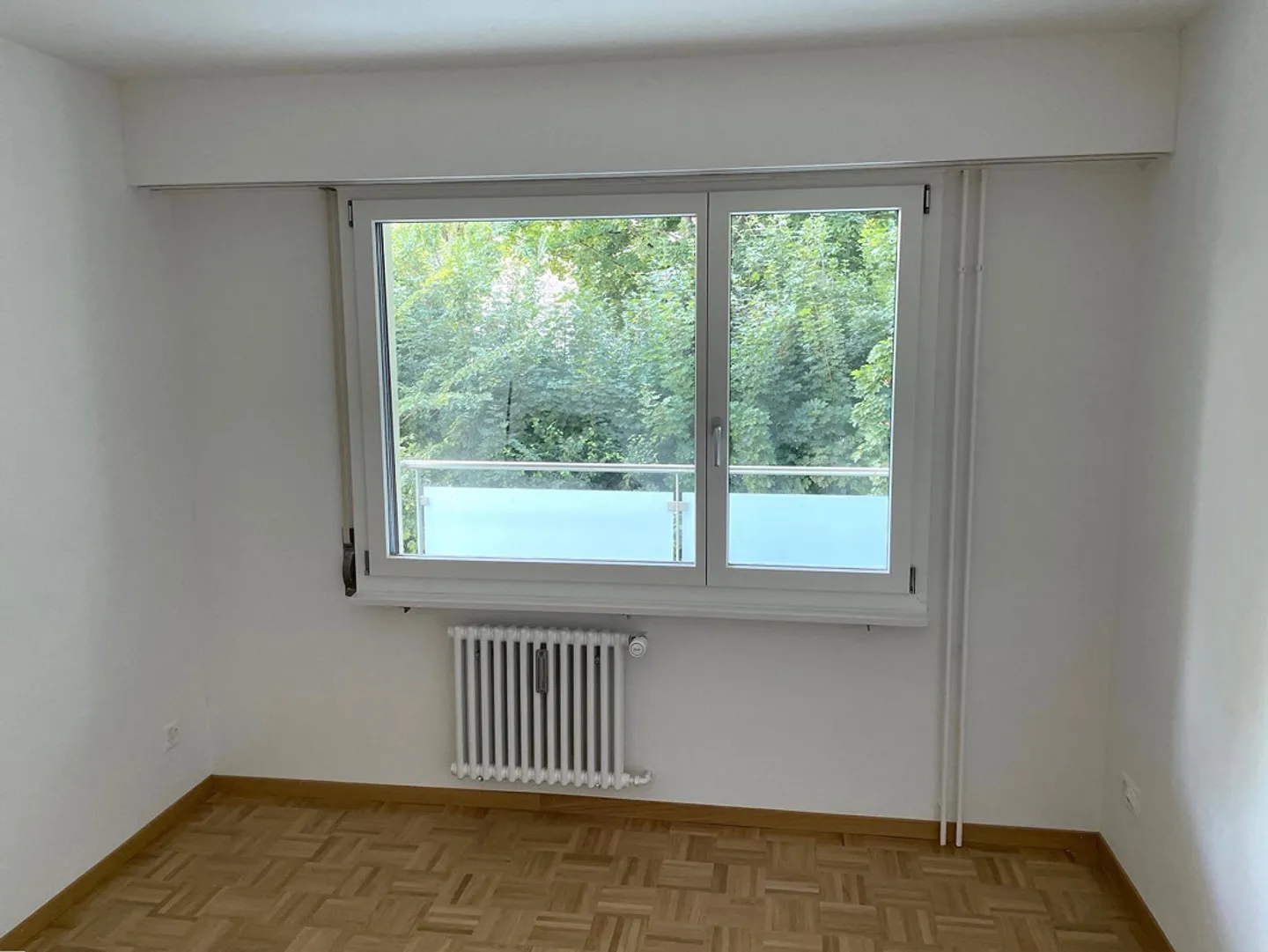 Central located, quiet 4-room apartment with balcony - Photo 5 of 16