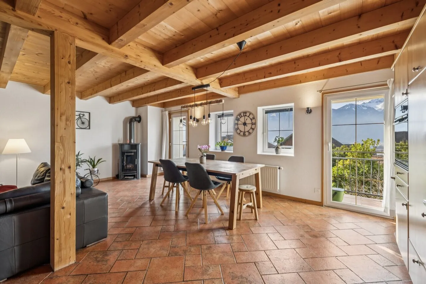 Casa di paese di 3.5 locali con terrazza e balcone - Foto 4 di 13