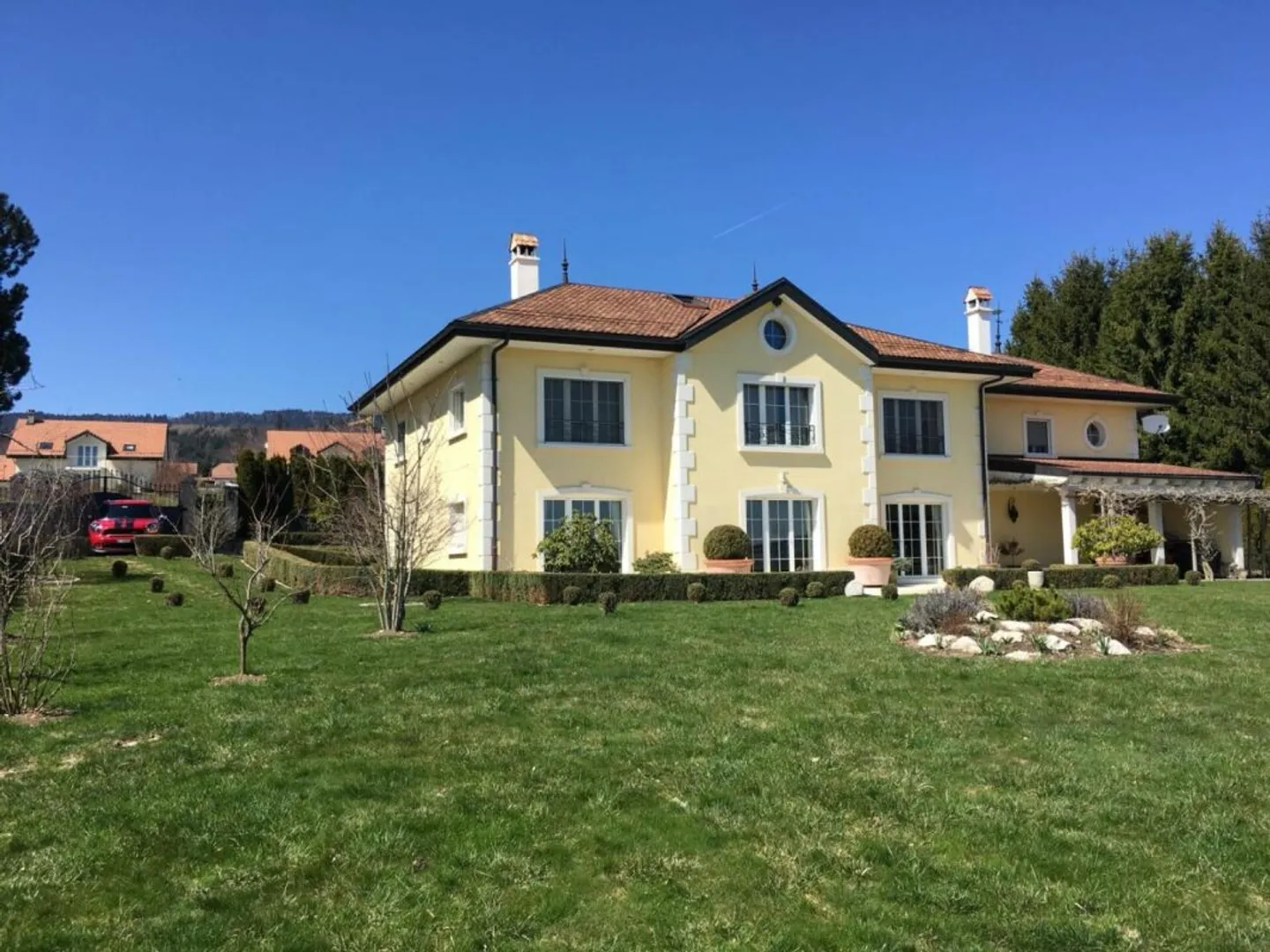 Maison familiale spacieuse avec jardin - Photo 12 sur 19