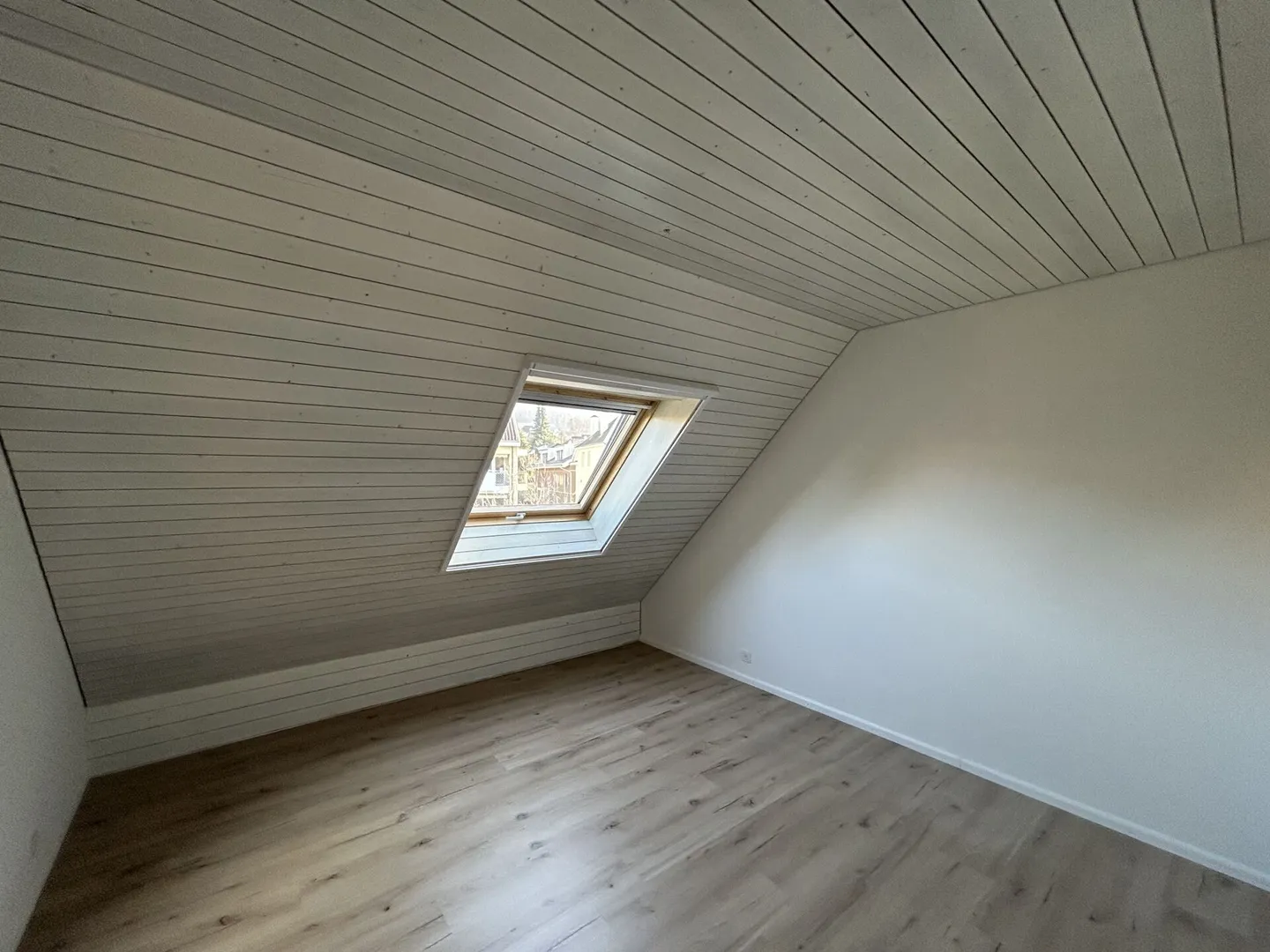 «Frisch renovierte 4.5-Zimmer-Maisonette-Wohnung in Oberdornach» - Foto 9 von 10