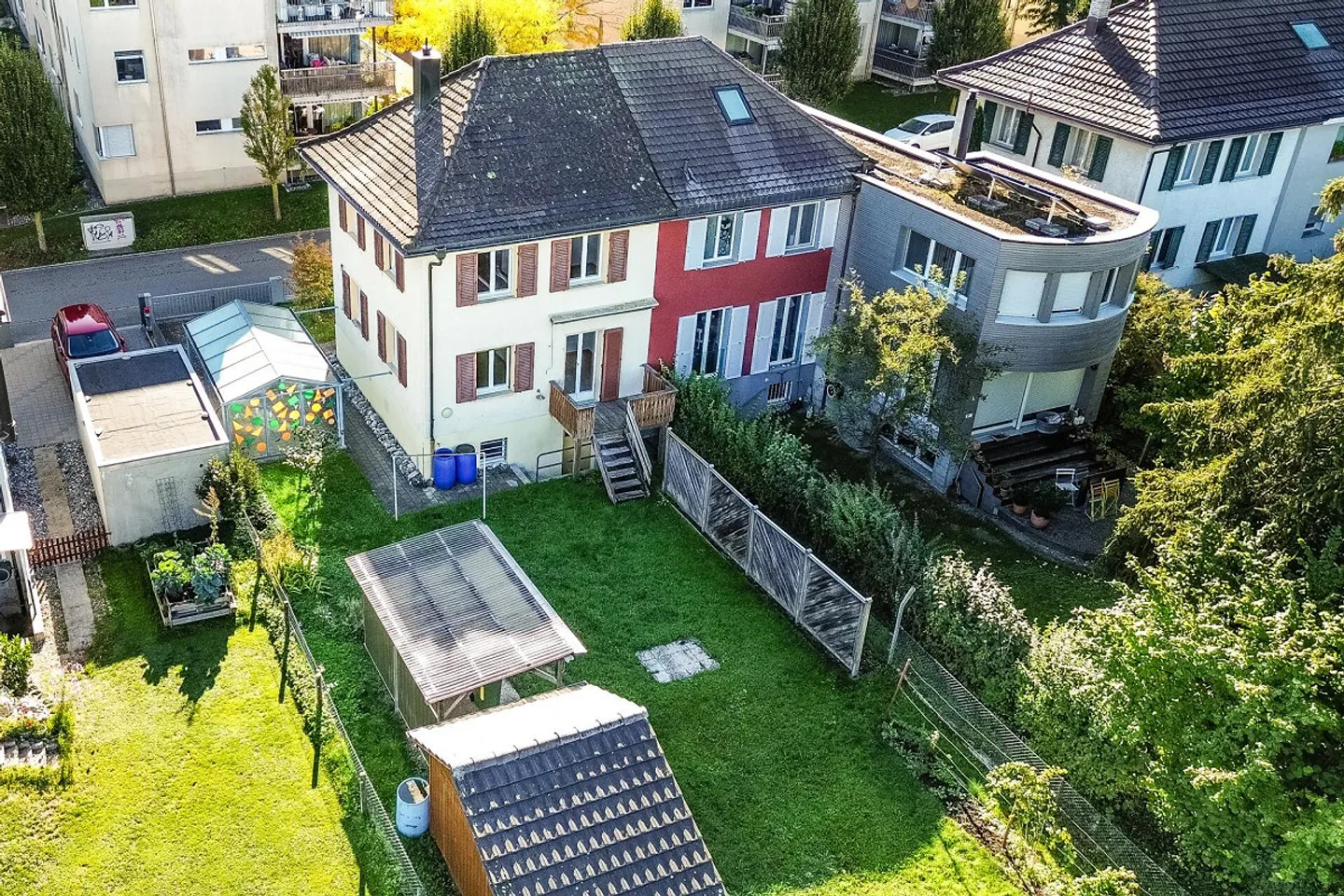 Semi-Detached House with Charm and Large Garden - Photo 2 of 11