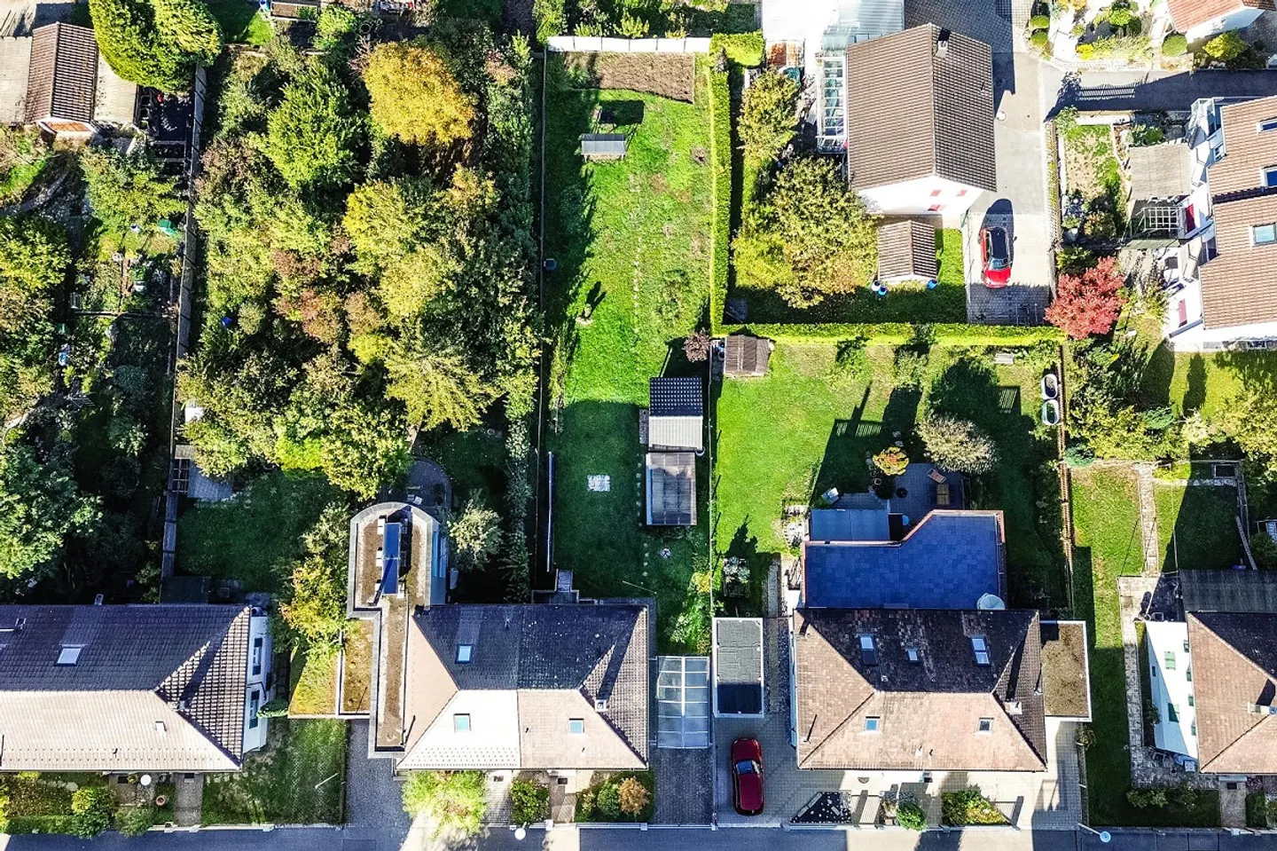 Semi-Detached House with Charm and Large Garden - Photo 3 of 11