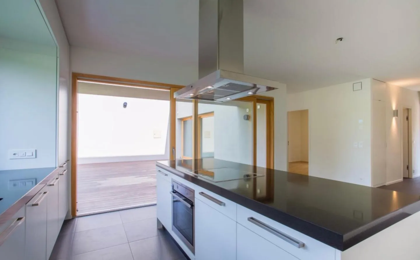 Stunning contemporary villa with 6 rooms in Troinex, close to all amenities and public transport - Photo 3 of 13