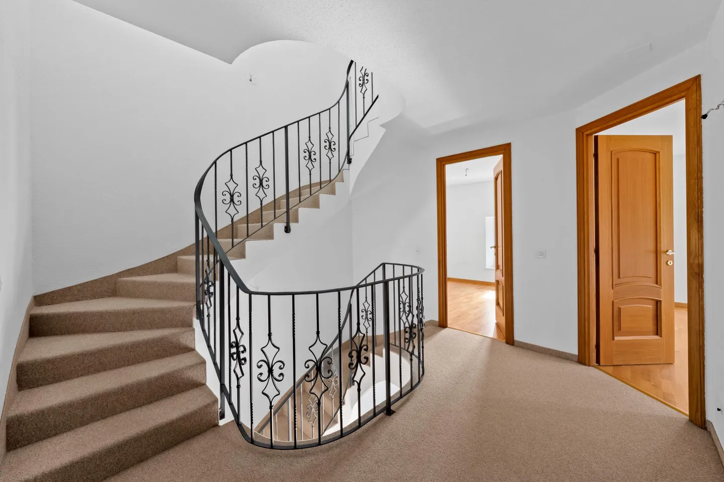 Gilly - Charming semi-detached villa with a beautiful garden - Photo 4 of 9