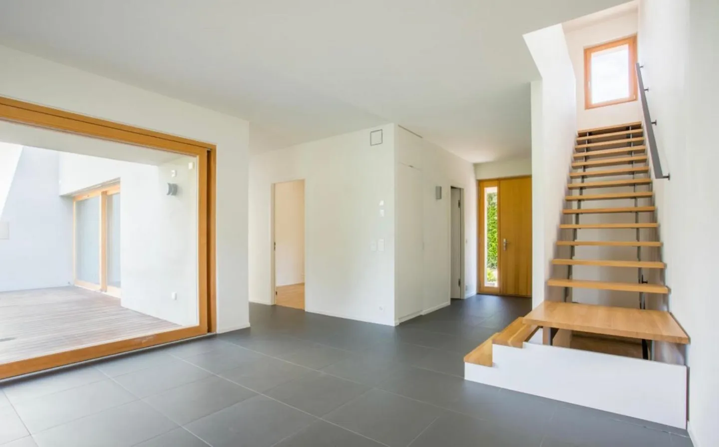 Stunning contemporary villa with 6 rooms in Troinex, close to all amenities and public transport - Photo 4 of 13