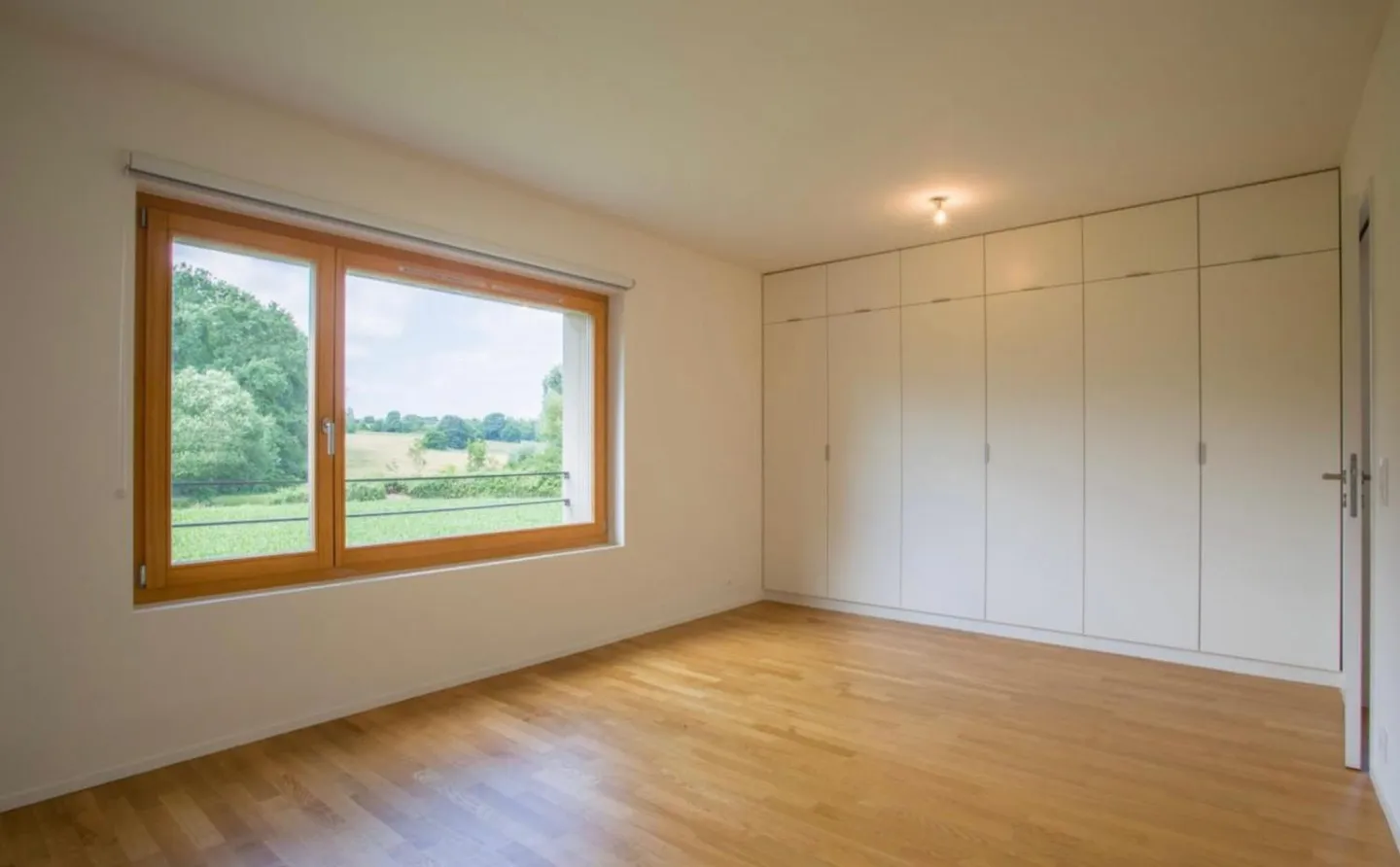 Stunning contemporary villa with 6 rooms in Troinex, close to all amenities and public transport - Photo 6 of 13