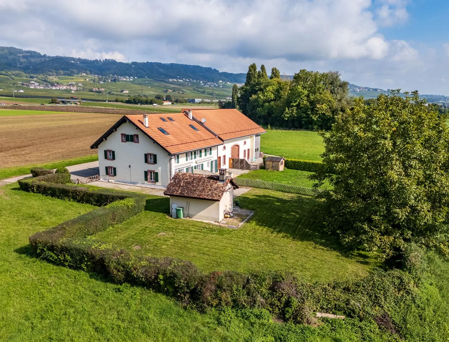 Gilly - Charming semi-detached villa with a beautiful garden - Photo 9 of 9